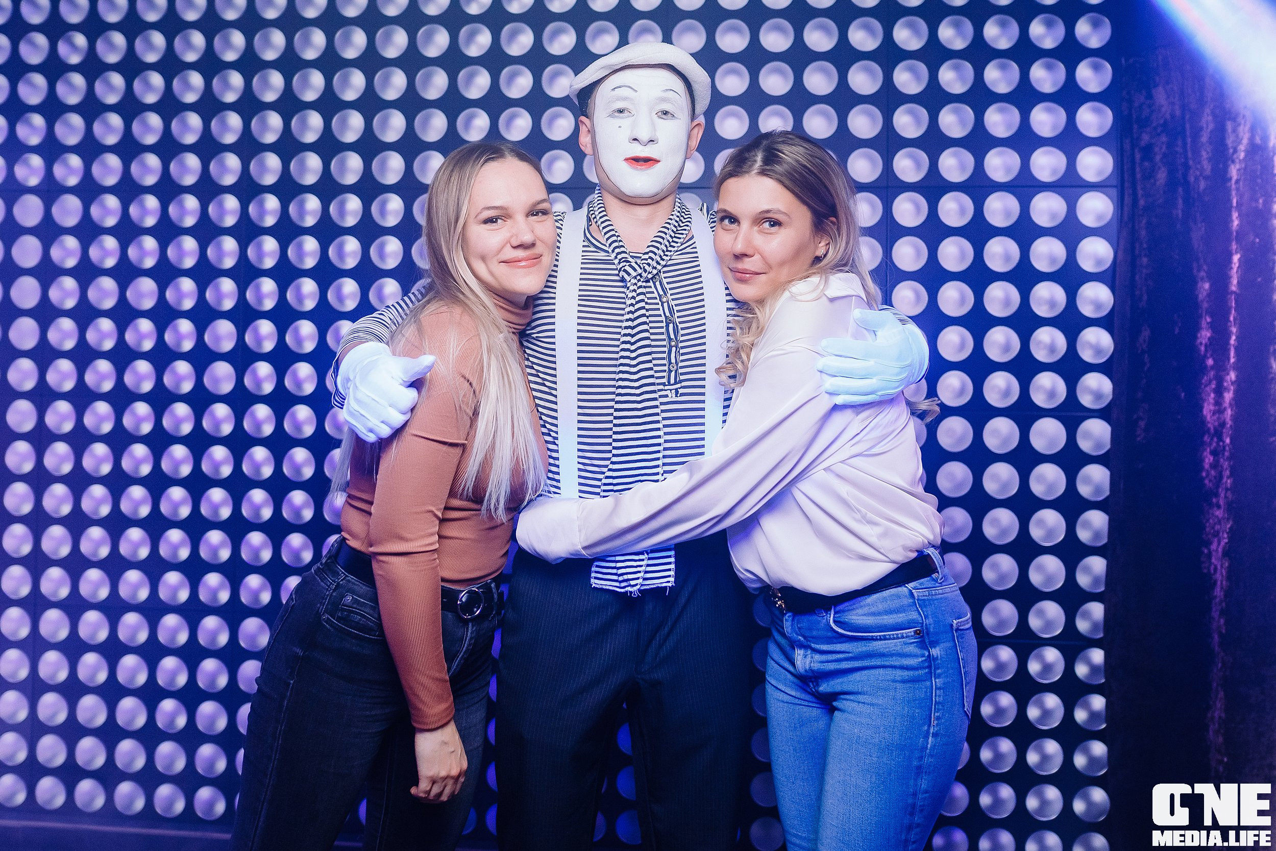 Фотоотчет из караоке клуба Эйфория в Калининграде. One Media Life: фоторепортажи, фотоотчеты с мероприятий и заведений