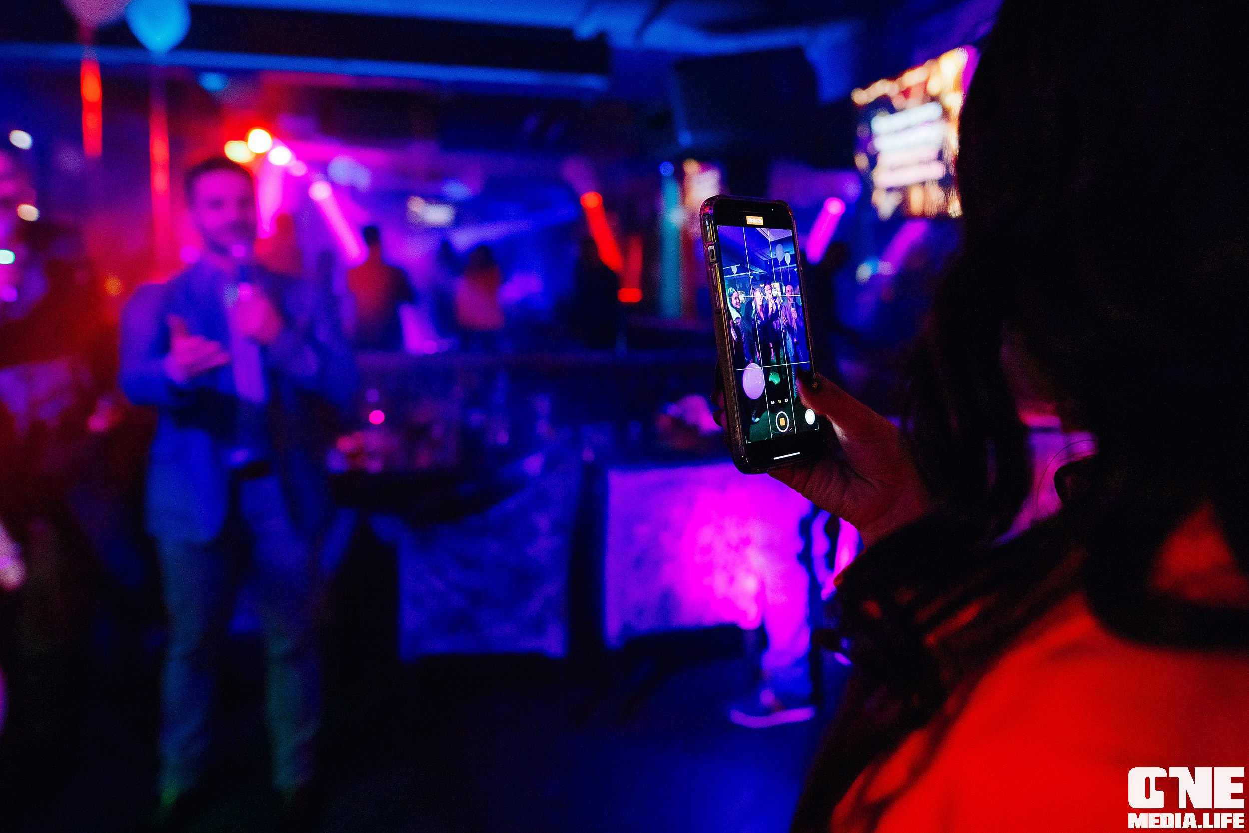 Фоторепортаж из караоке клуба Эйфория. One Media Life: фоторепортажи, фотоотчеты с мероприятий и заведений
