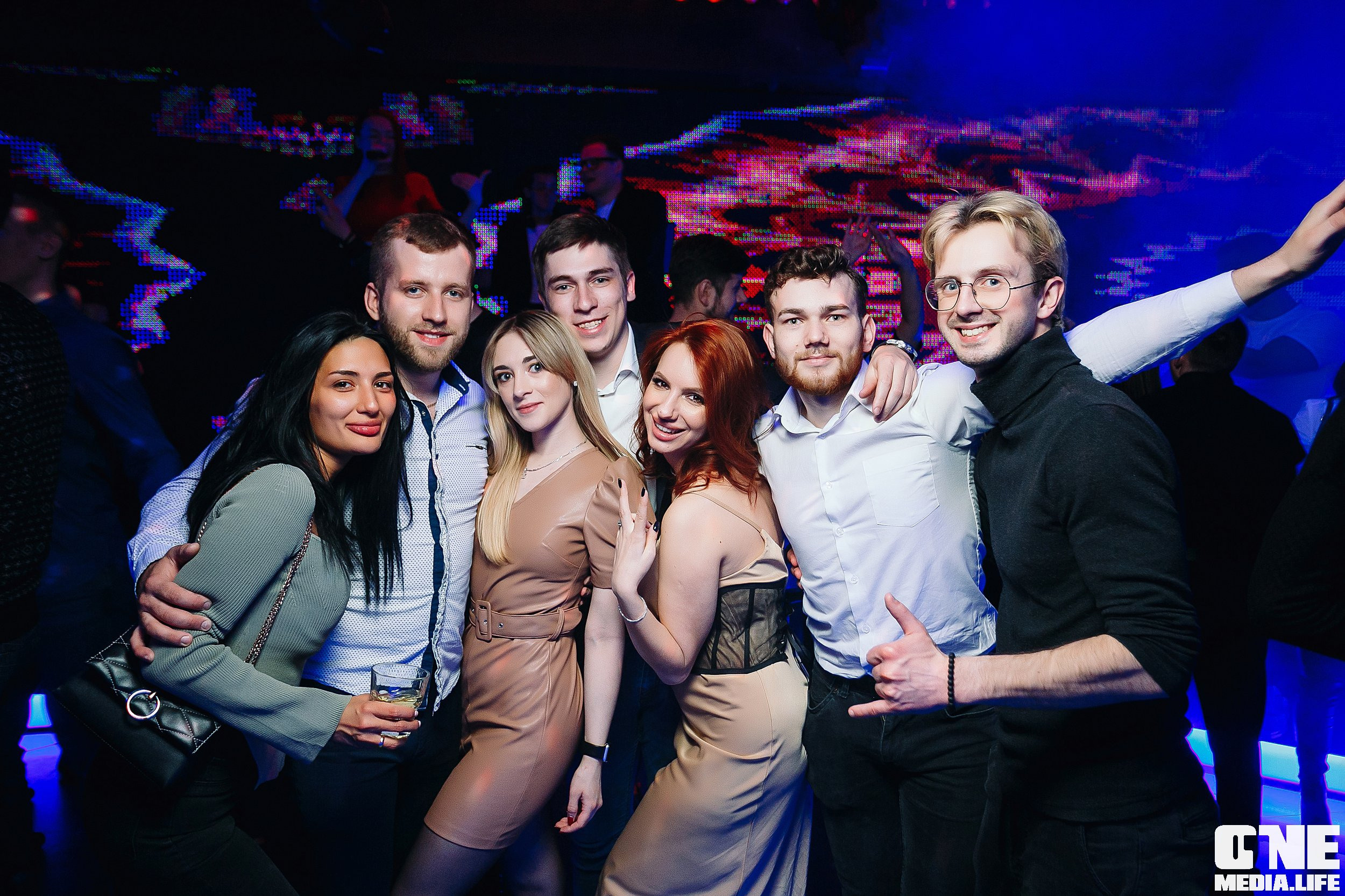 Фотоотчет из ночного клуба Планета в Калининграде. One Media Life: фоторепортажи, фотоотчеты с мероприятий и заведений