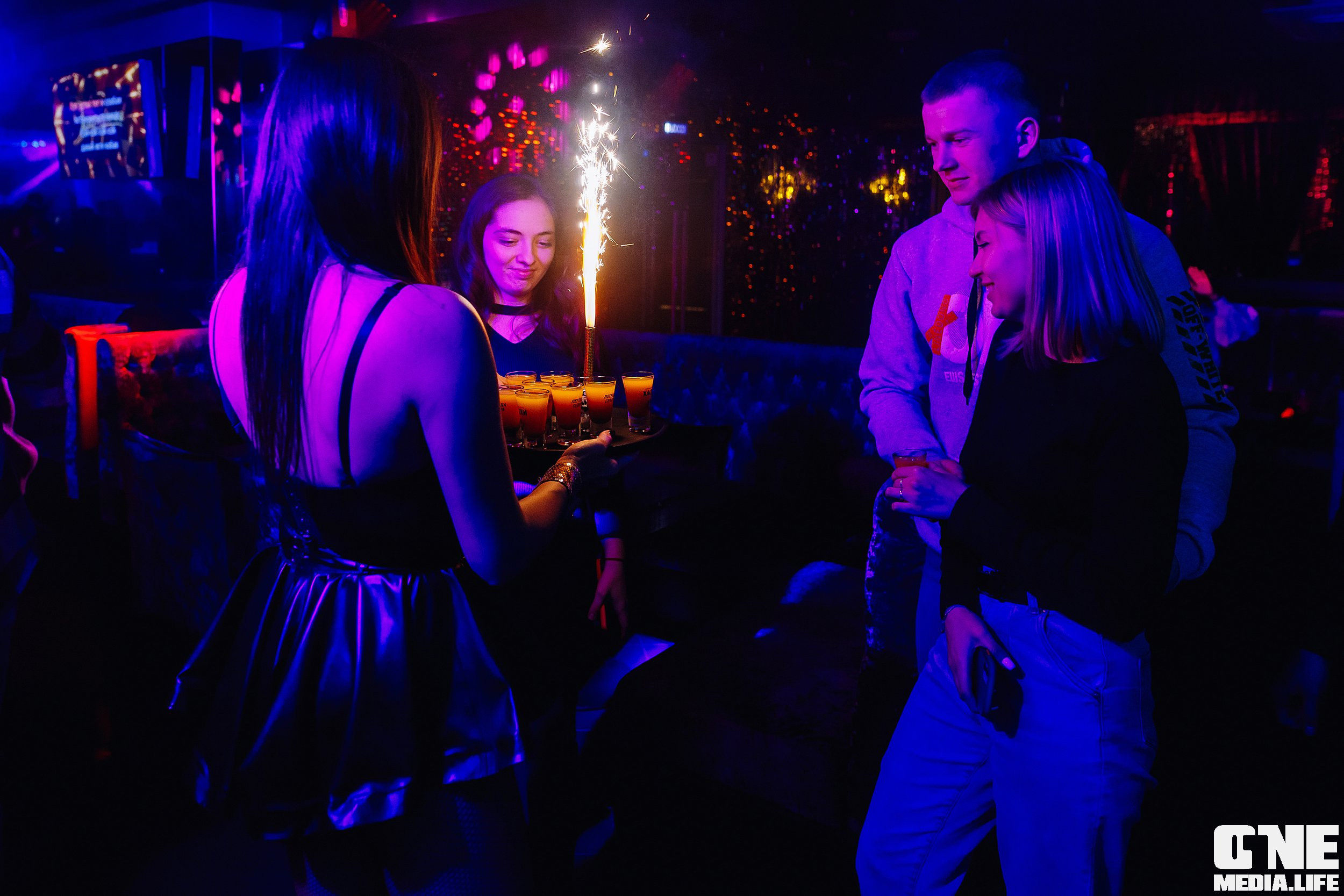 Фоторепортаж с караоке клуба Эйфория в Калининграде. One Media Life: фоторепортажи, фотоотчеты с мероприятий и заведений