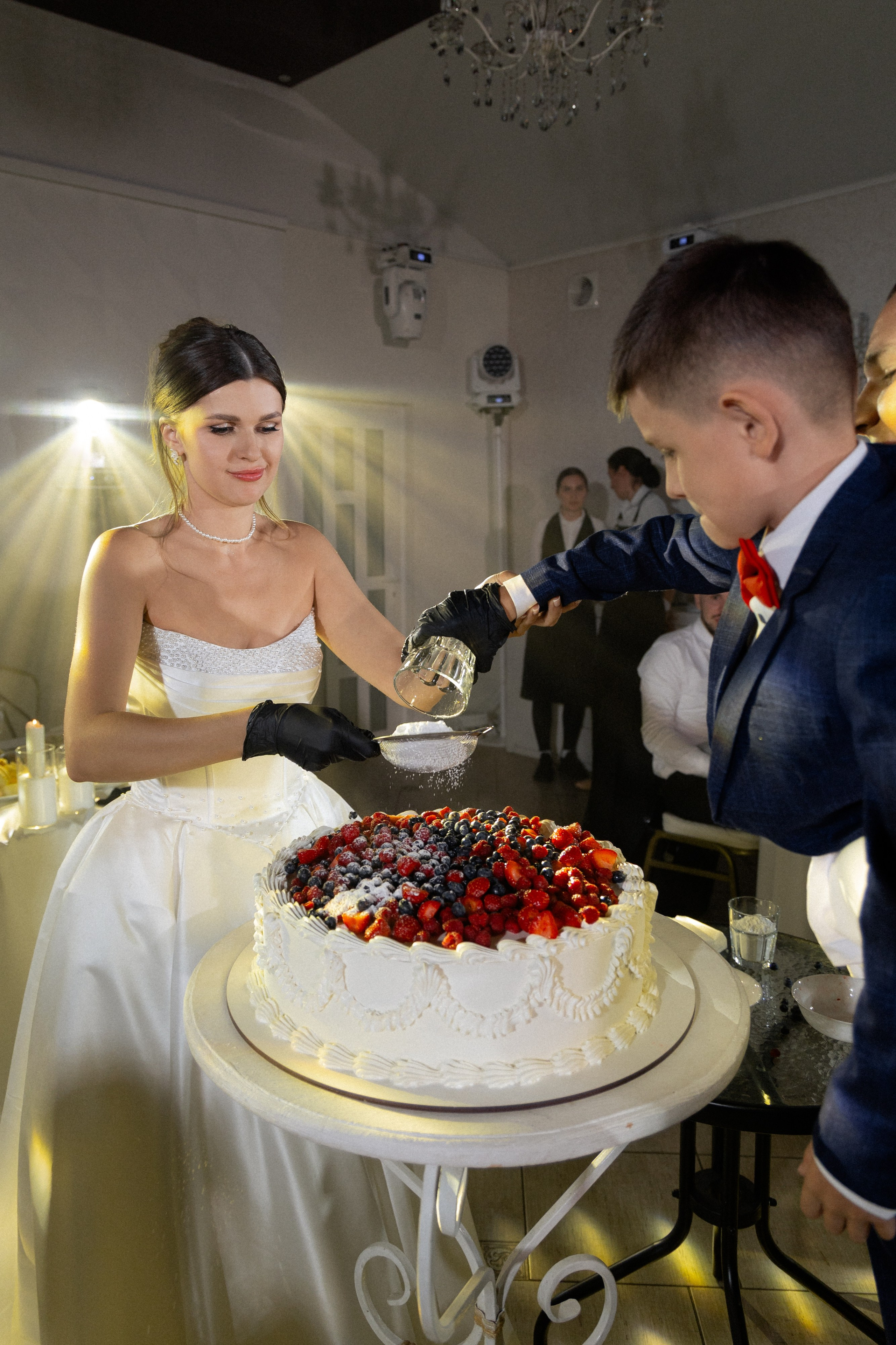 Свадебная фотосессия Анастасии и Игоря в Усадьбе Легенда. Свадебный фотограф в Минске/Беларуси Сергей Спиридонов