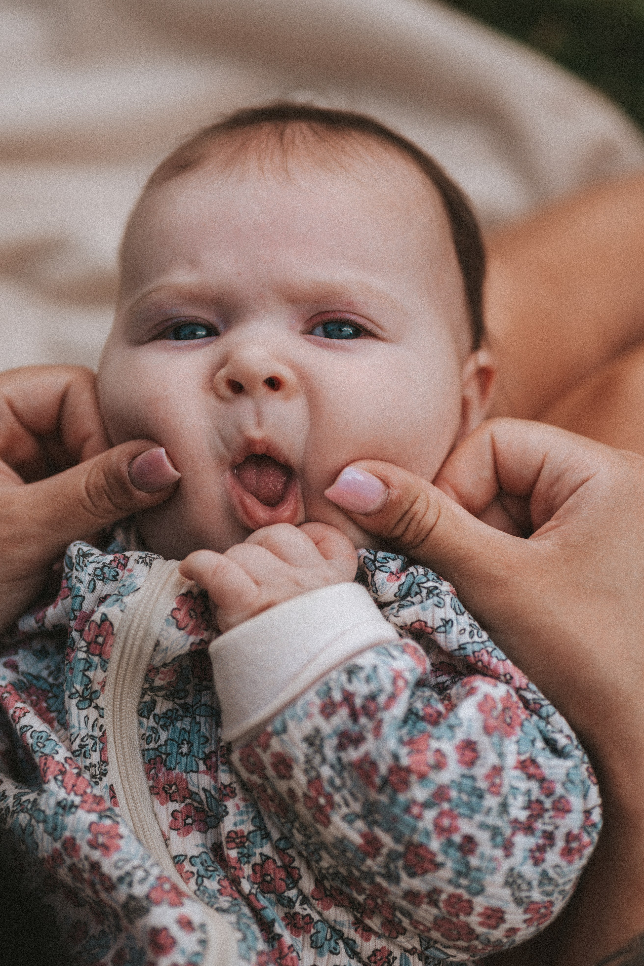 Анастасия и Тея