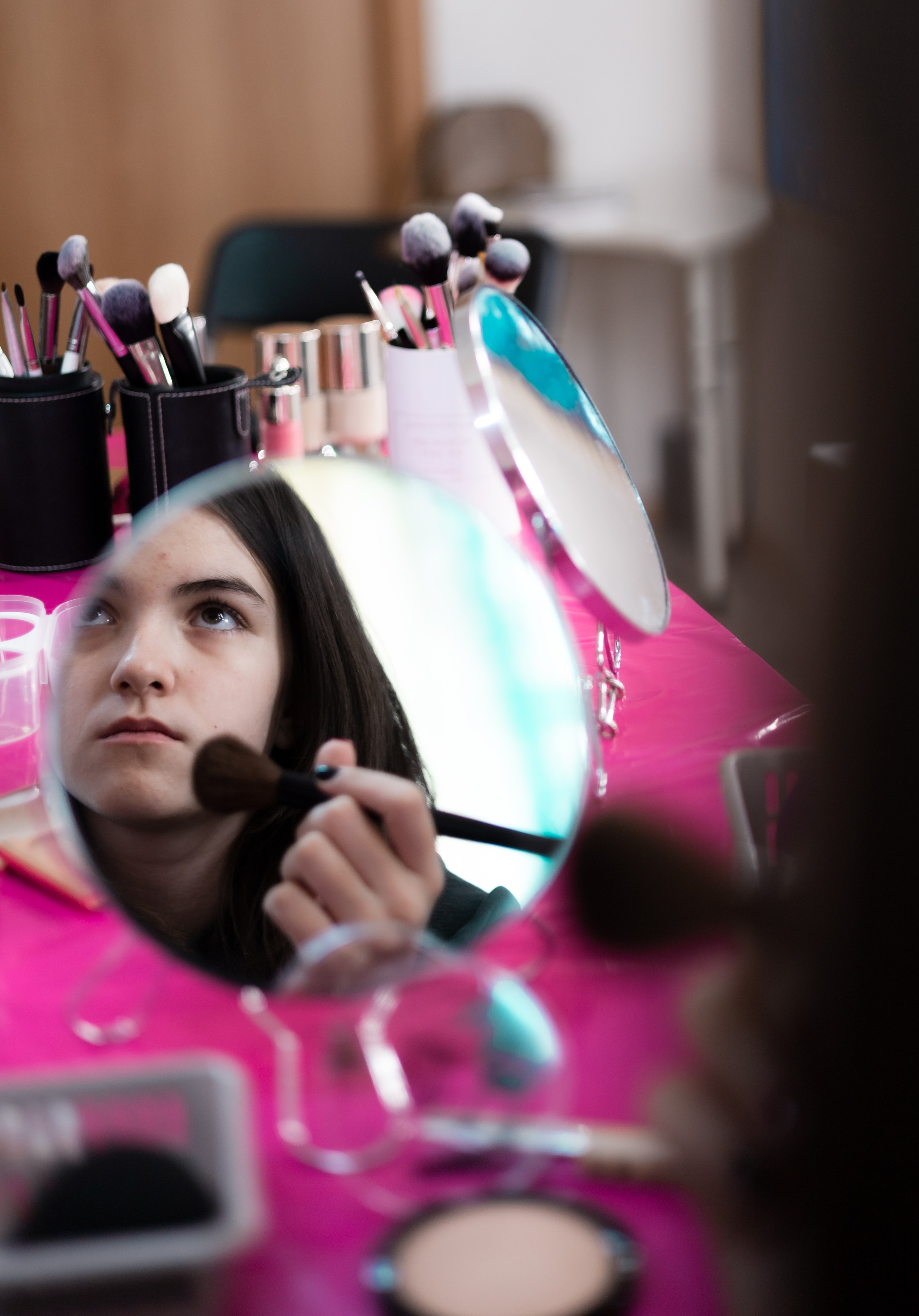 Макияж без ошибок: Мастер-класс по макияжу на 17-летие. Польза и атмосфера праздника! Фотоотчет о мастер-классе. Записаться на следующий!. Школа для девочек во Владивостоке — Само Совершенство