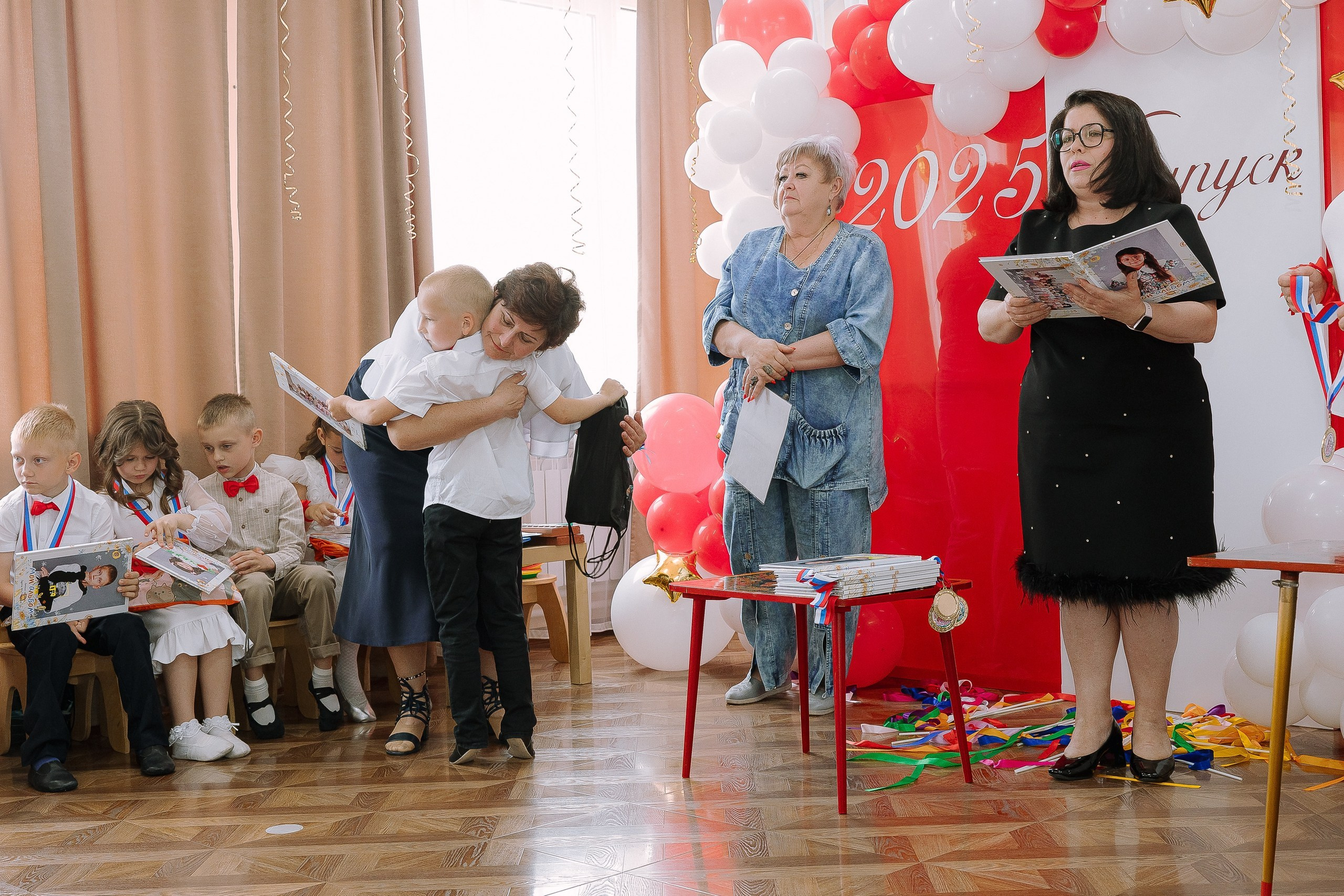 Выпускной в ДС 26. Выпускные альбомы Натальи Бутко: Новороссийск, Анапа, Геленджик