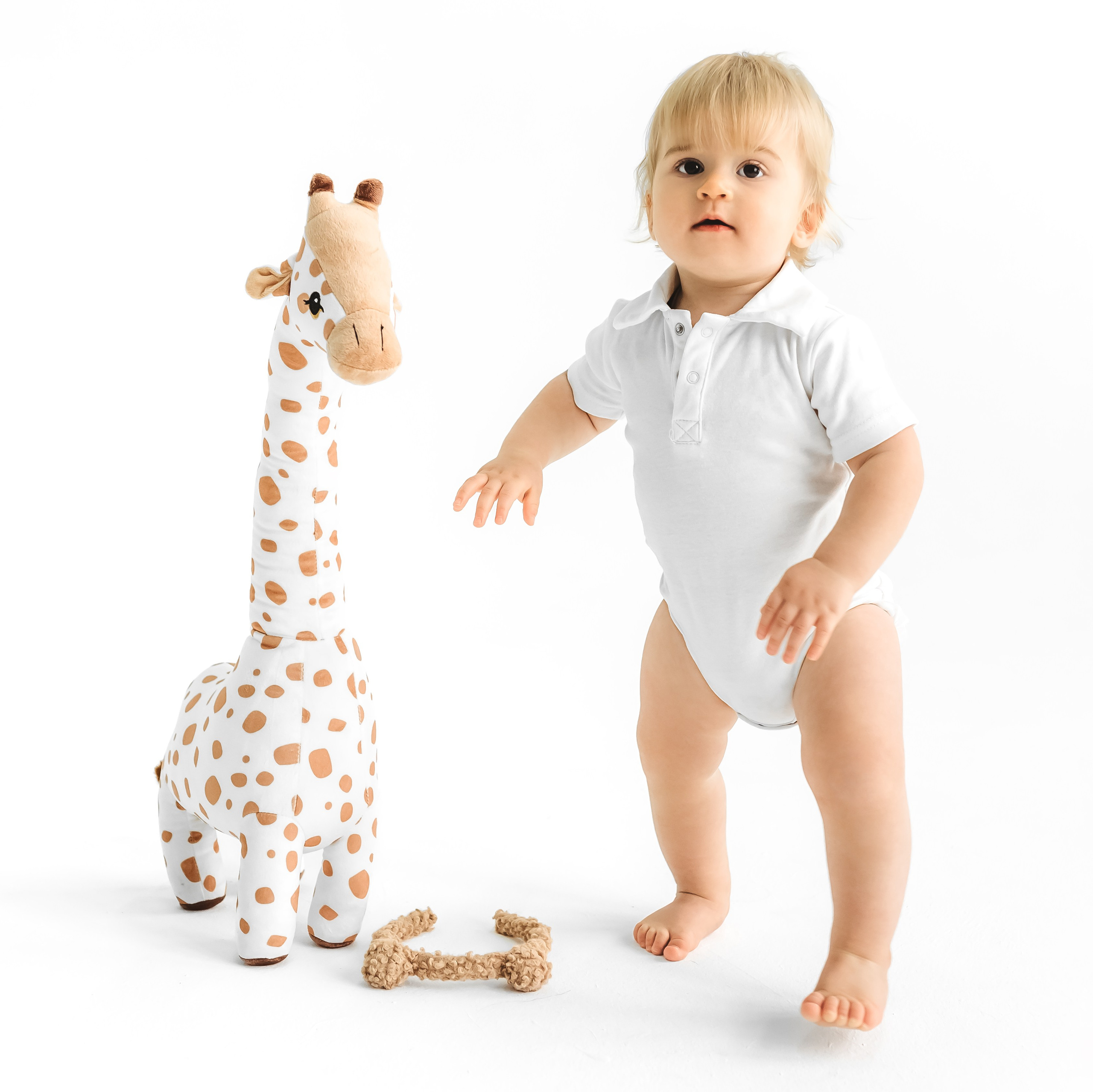 Лёвушка. Детский фотограф. Белый минимализм. Москва. Татьяна Тремасова