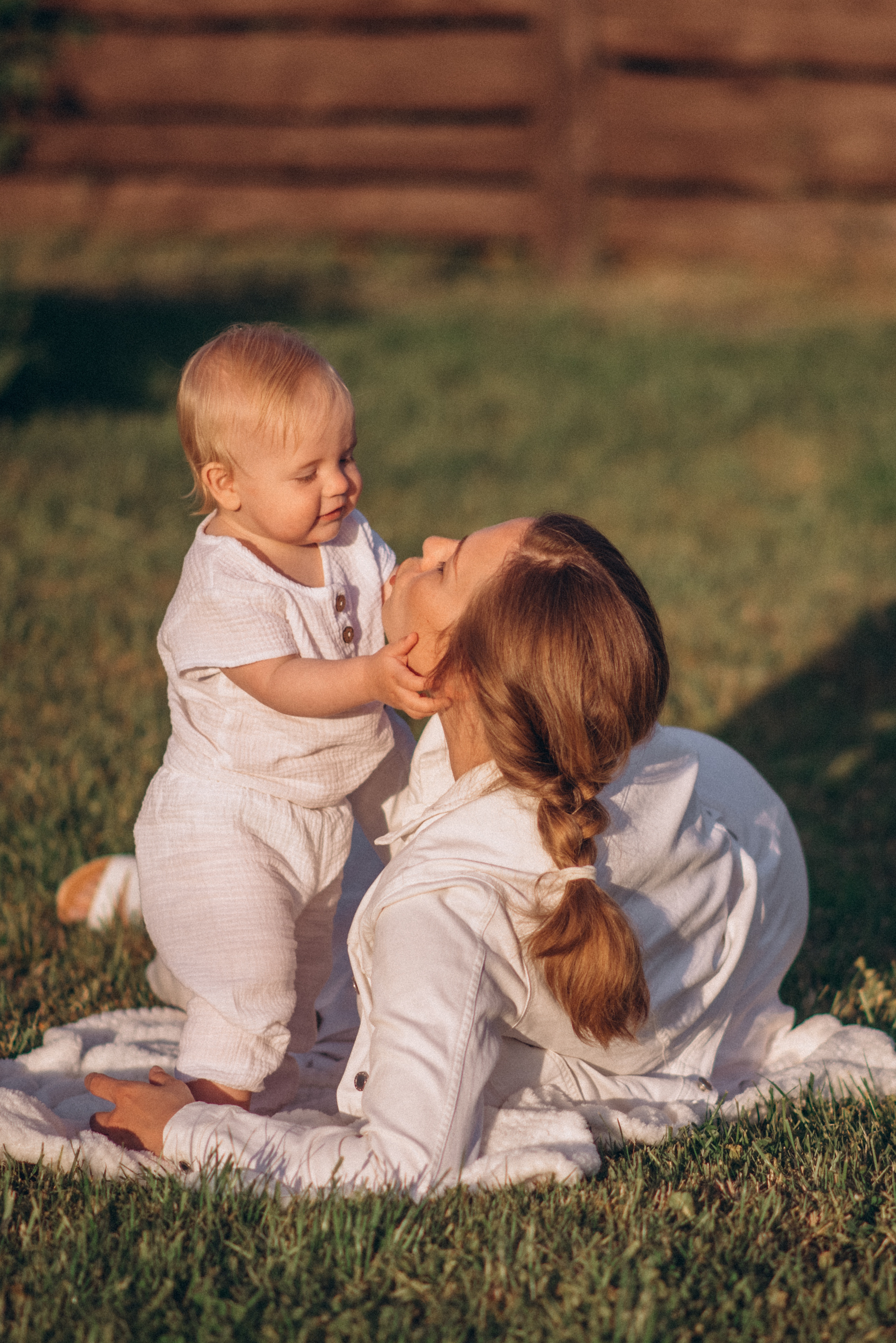 Прогулка в селе Ромашково с Кристиной и Давидом. Семейный и женский фотограф в Москве Кубасова Маша