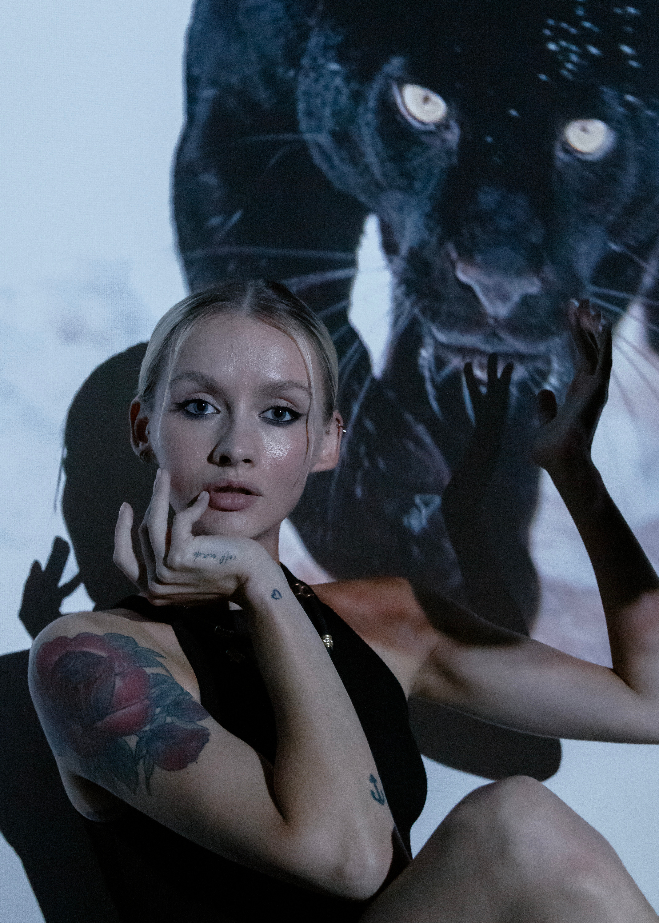 Фотосессия с проектором. Фотограф vitalina.fox