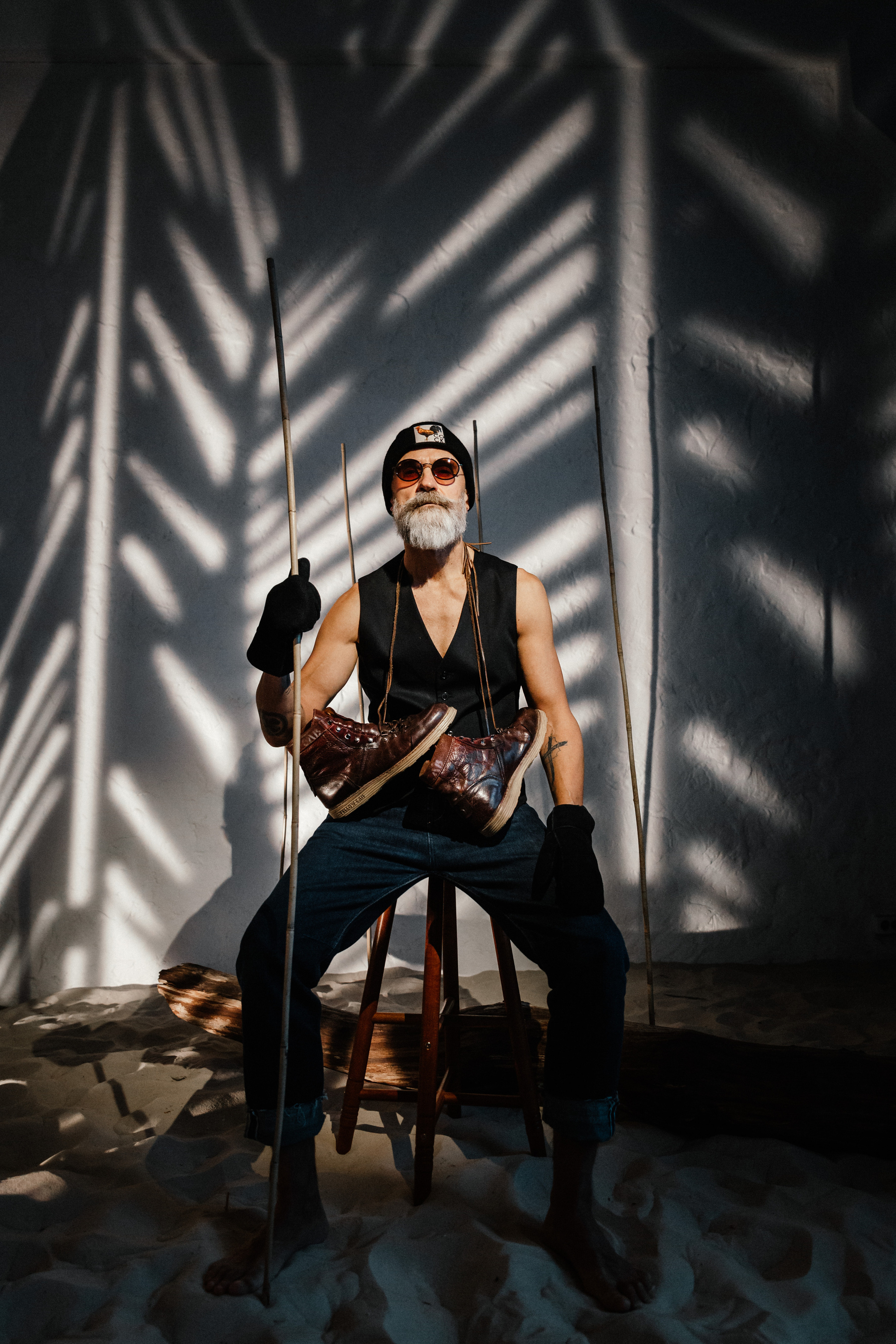 Мужская фотосессия в студии. Фотограф Александр Кожарский