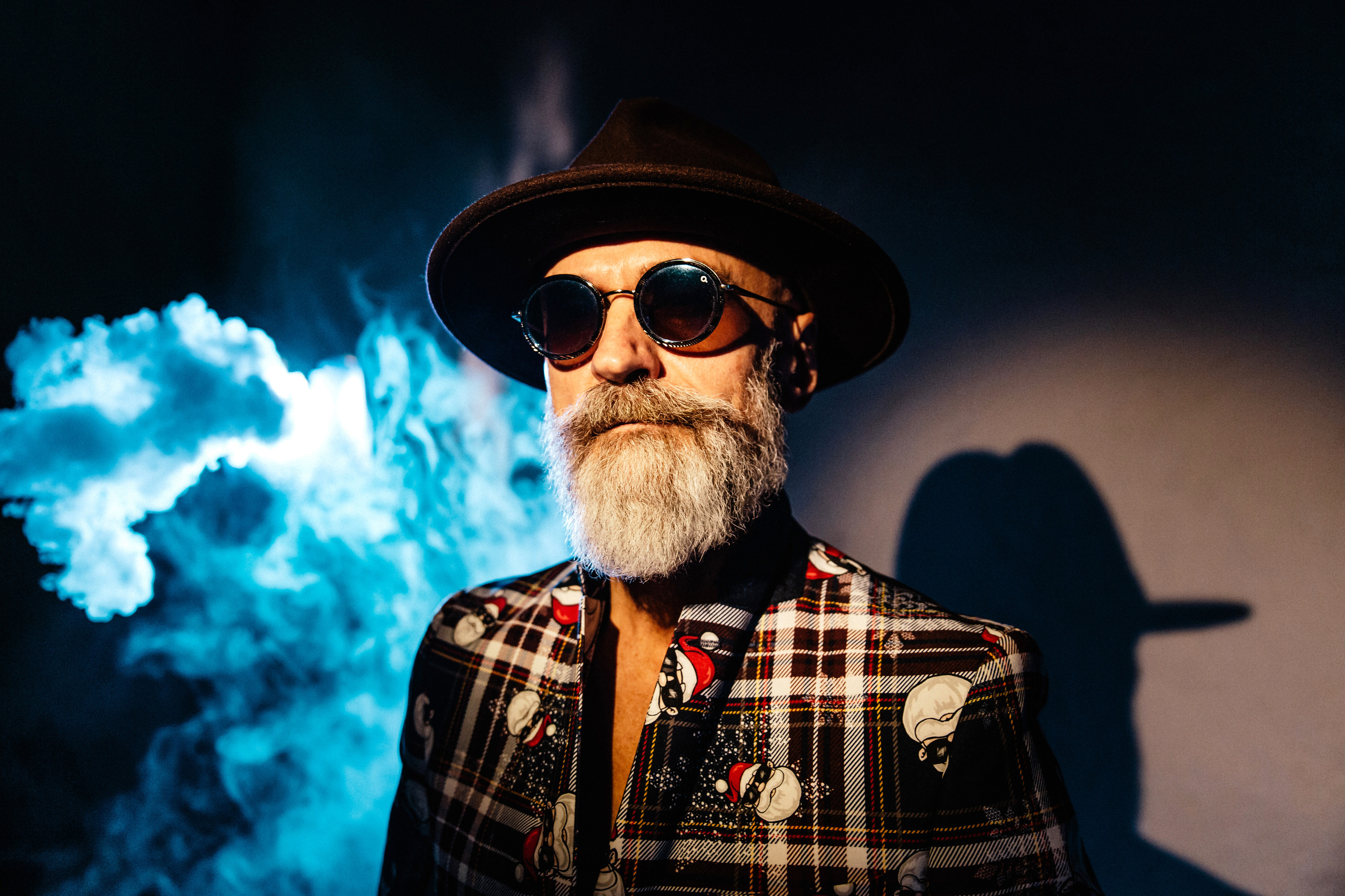 Мужская фотосессия в студии. Фотограф Александр Кожарский