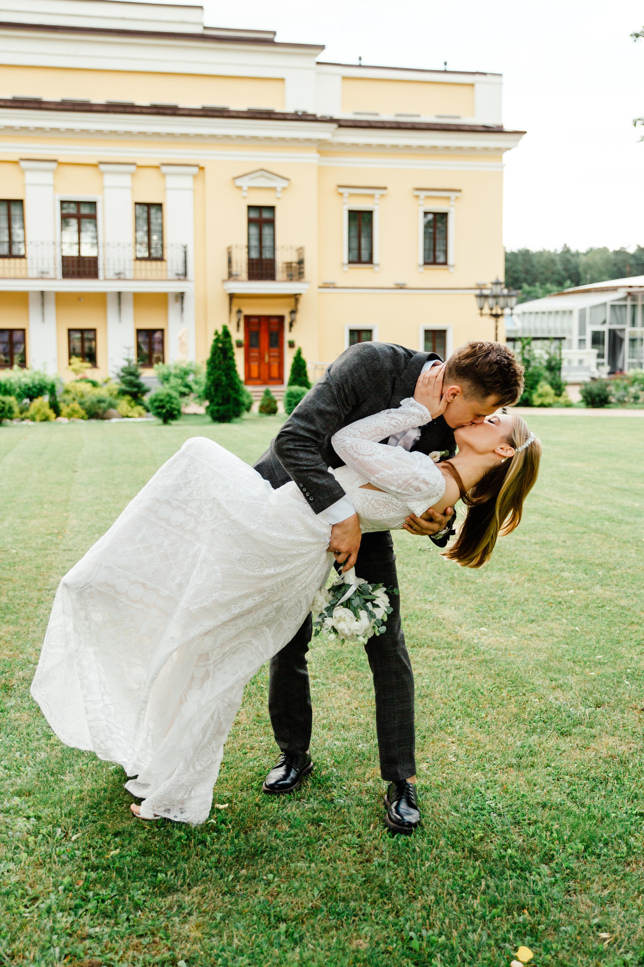 Свадебный фотограф Александр Кожарский