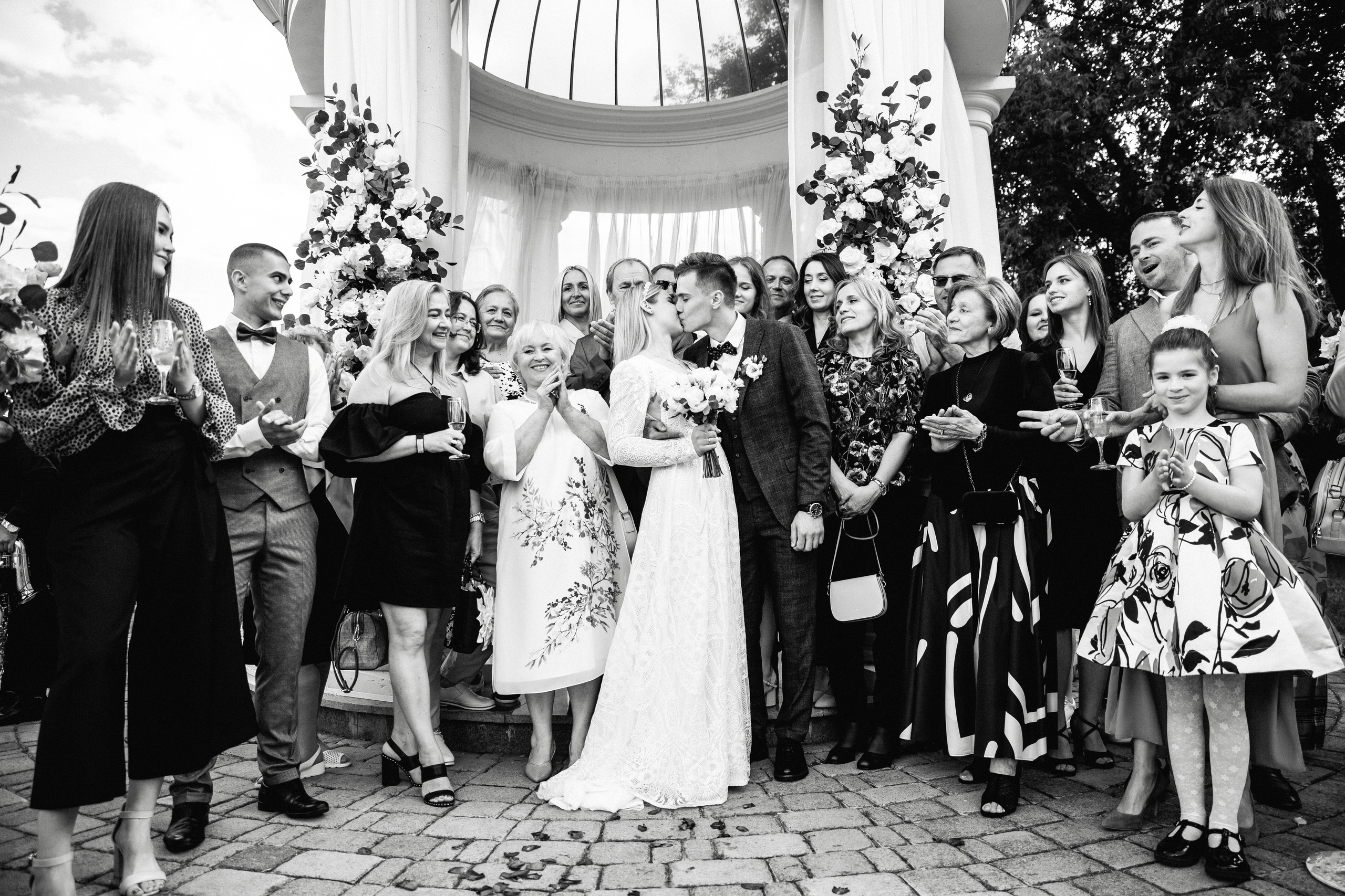 Свадебный фотограф Александр Кожарский