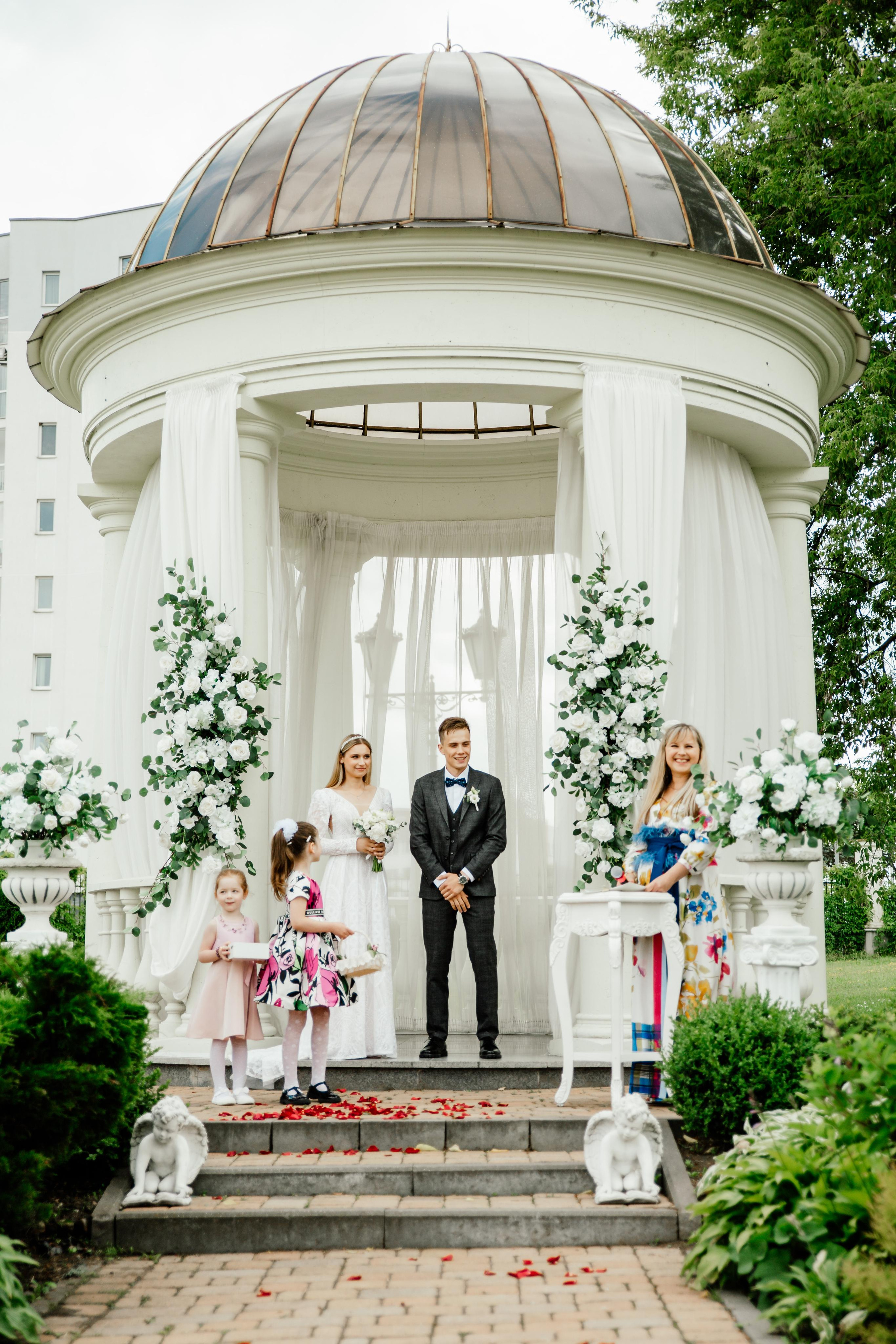 Свадебный фотограф Александр Кожарский