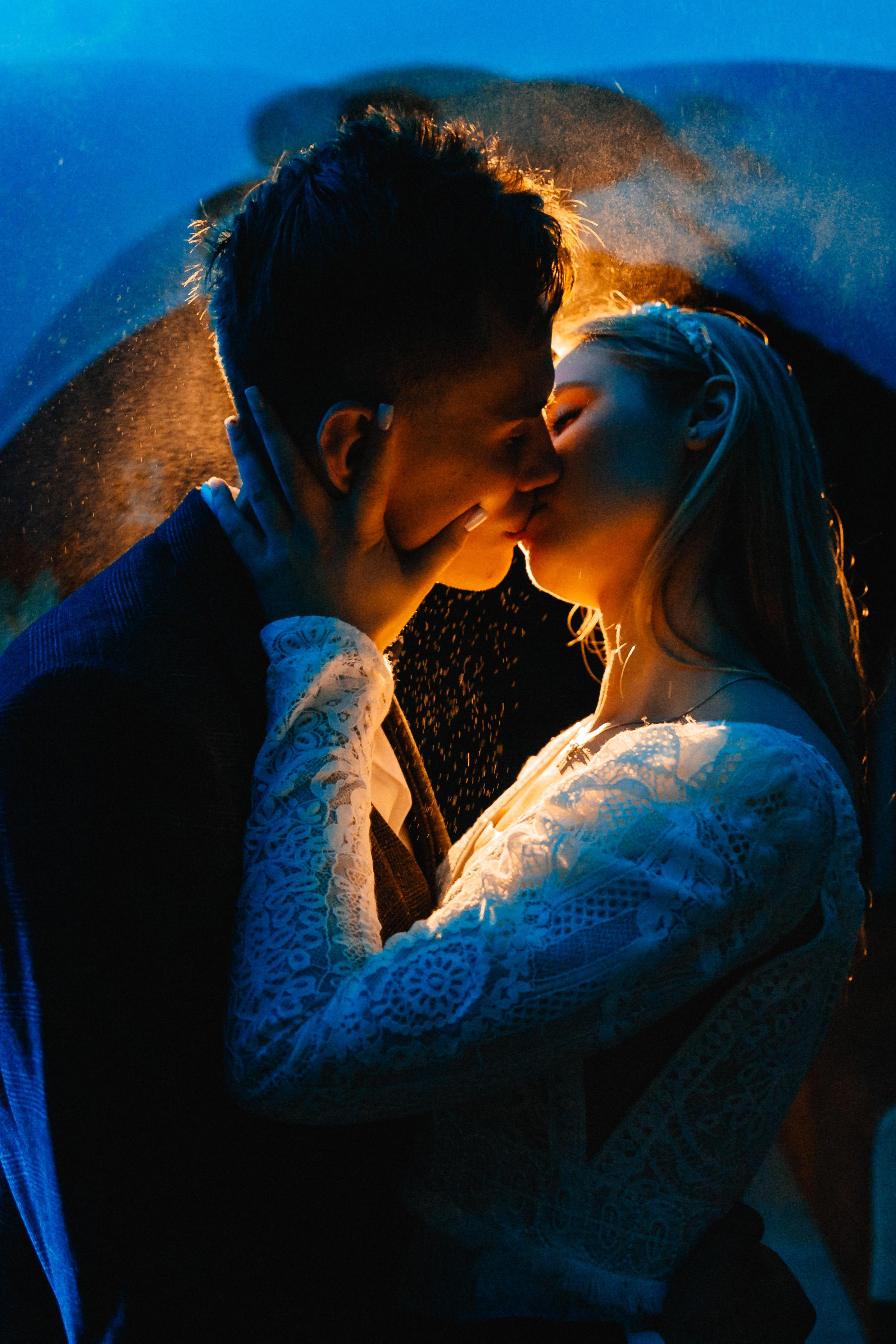 Свадебный фотограф Александр Кожарский