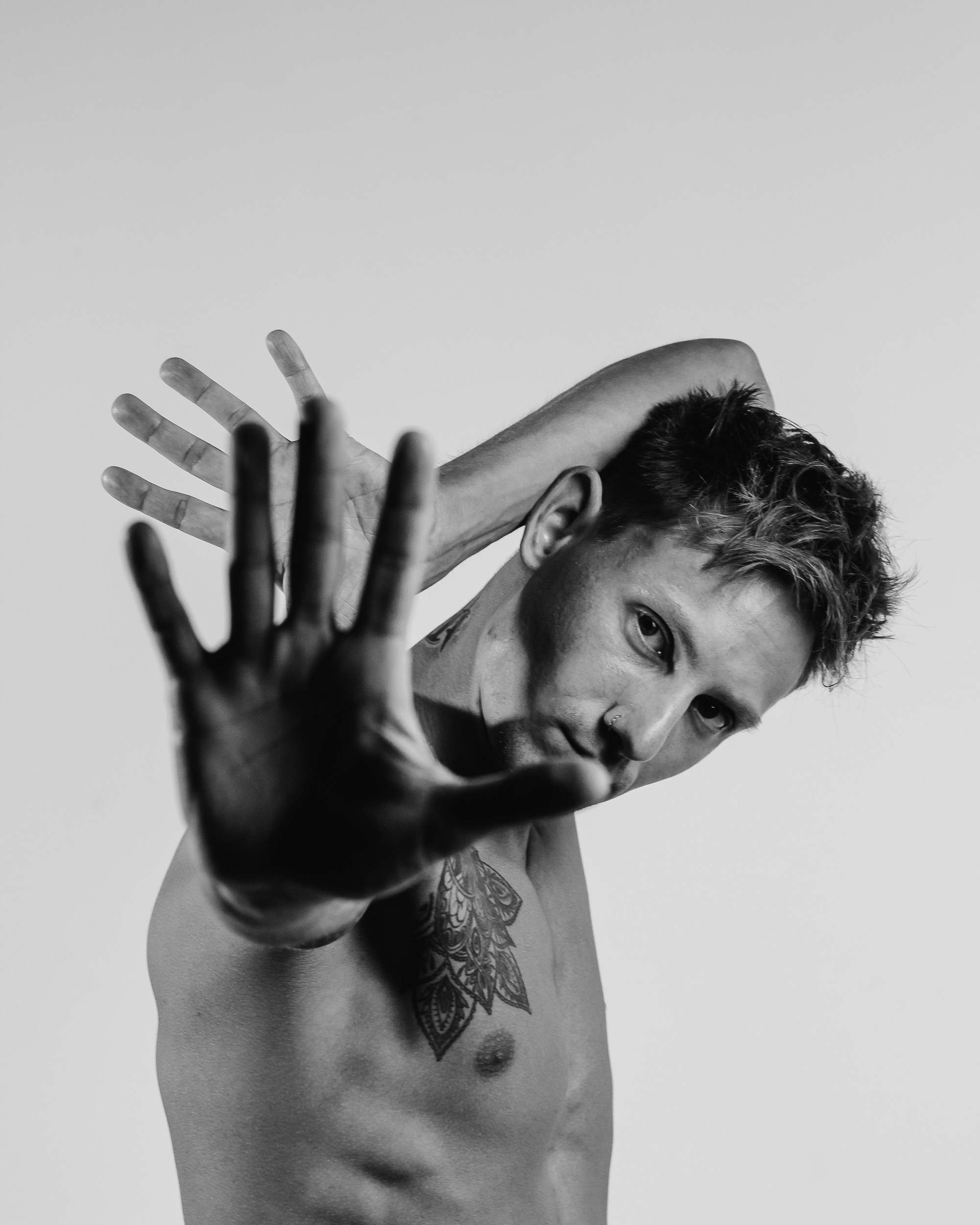 Мужская съёмка в студии. Фотограф vitalina.fox