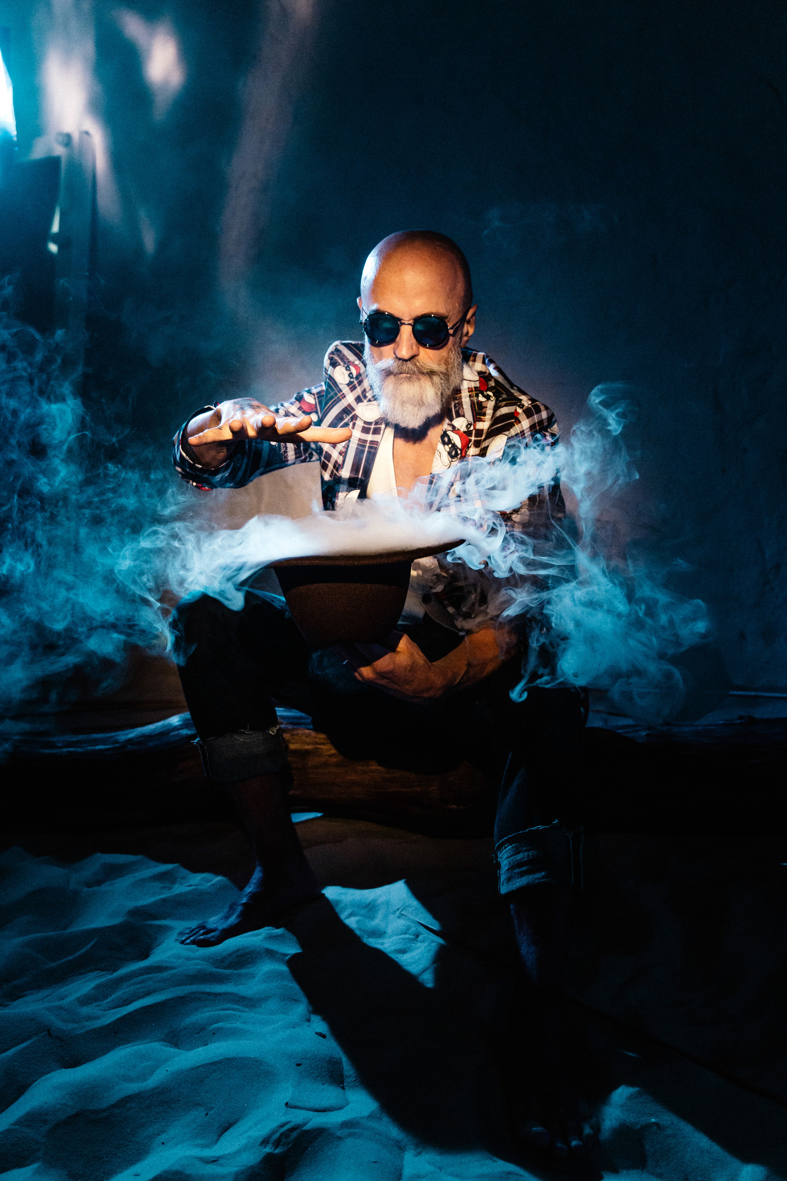 Мужская фотосессия в студии. Фотограф Александр Кожарский