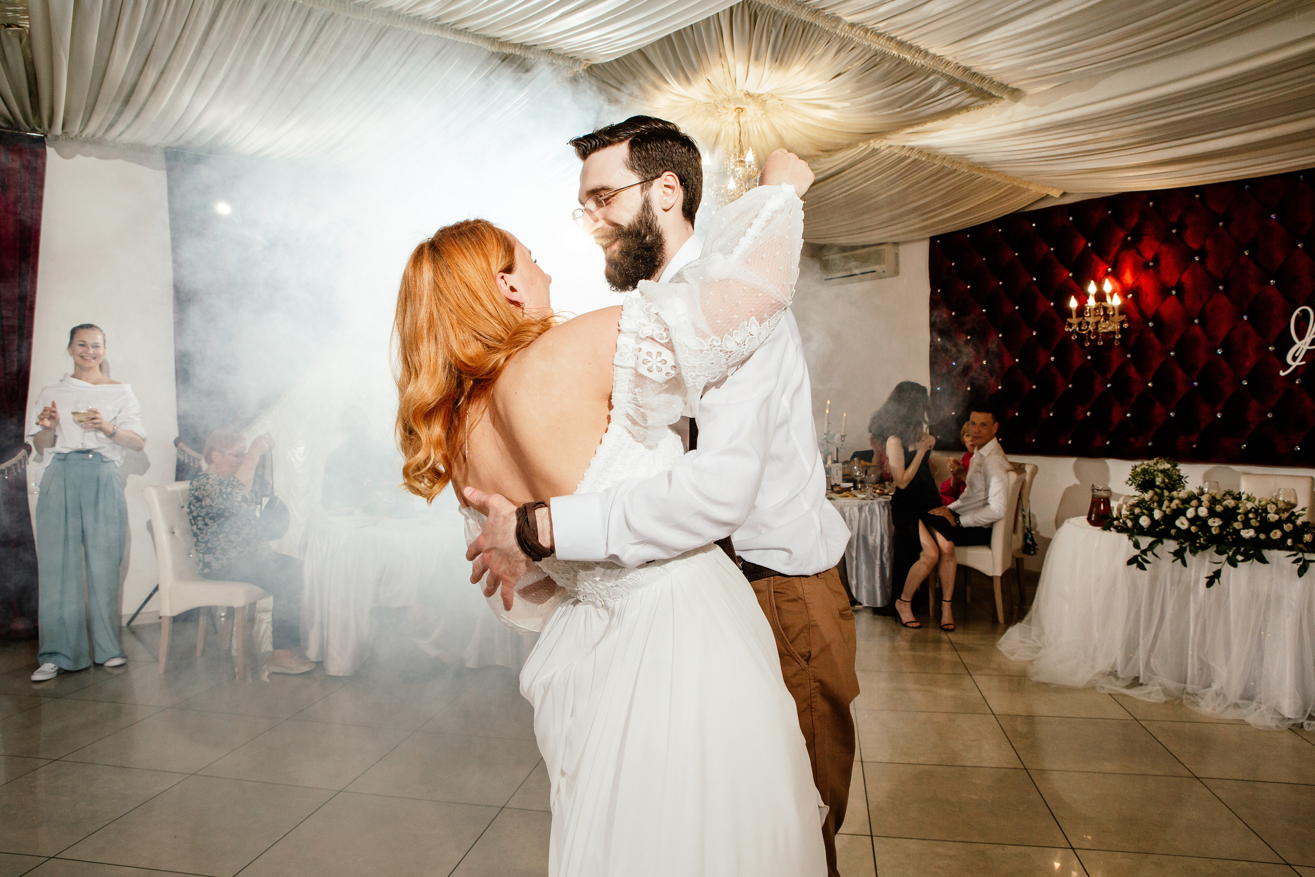 Свадебный фотограф Александр Кожарский