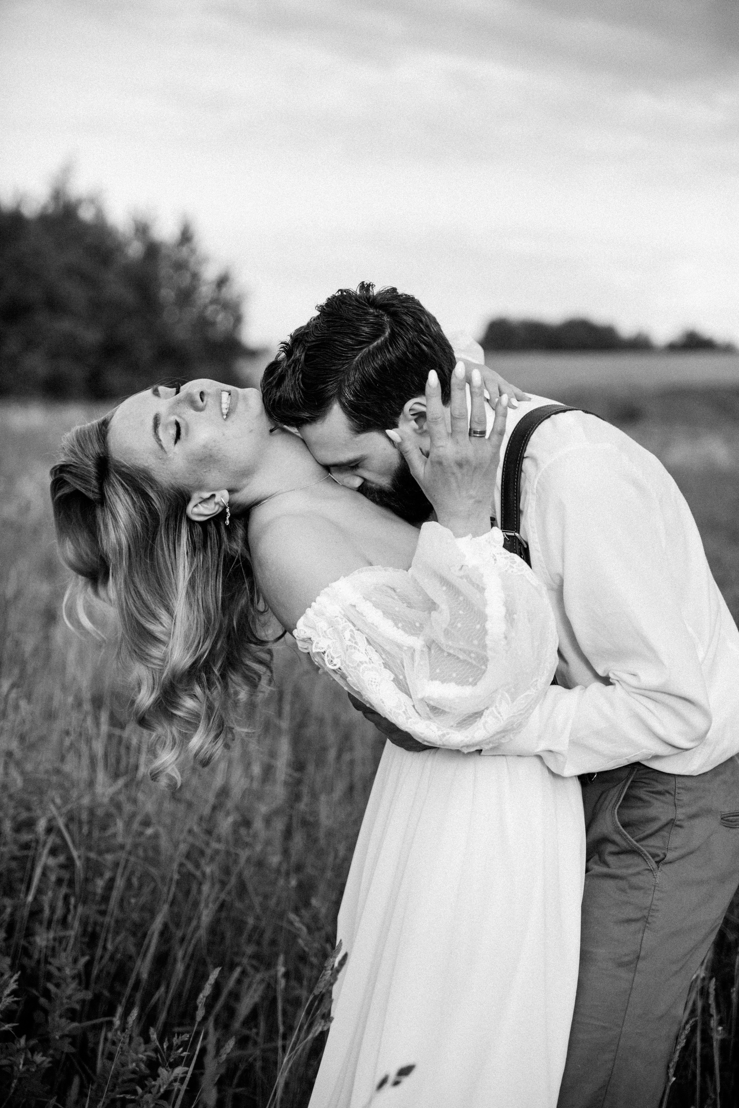 Свадебный фотограф Александр Кожарский