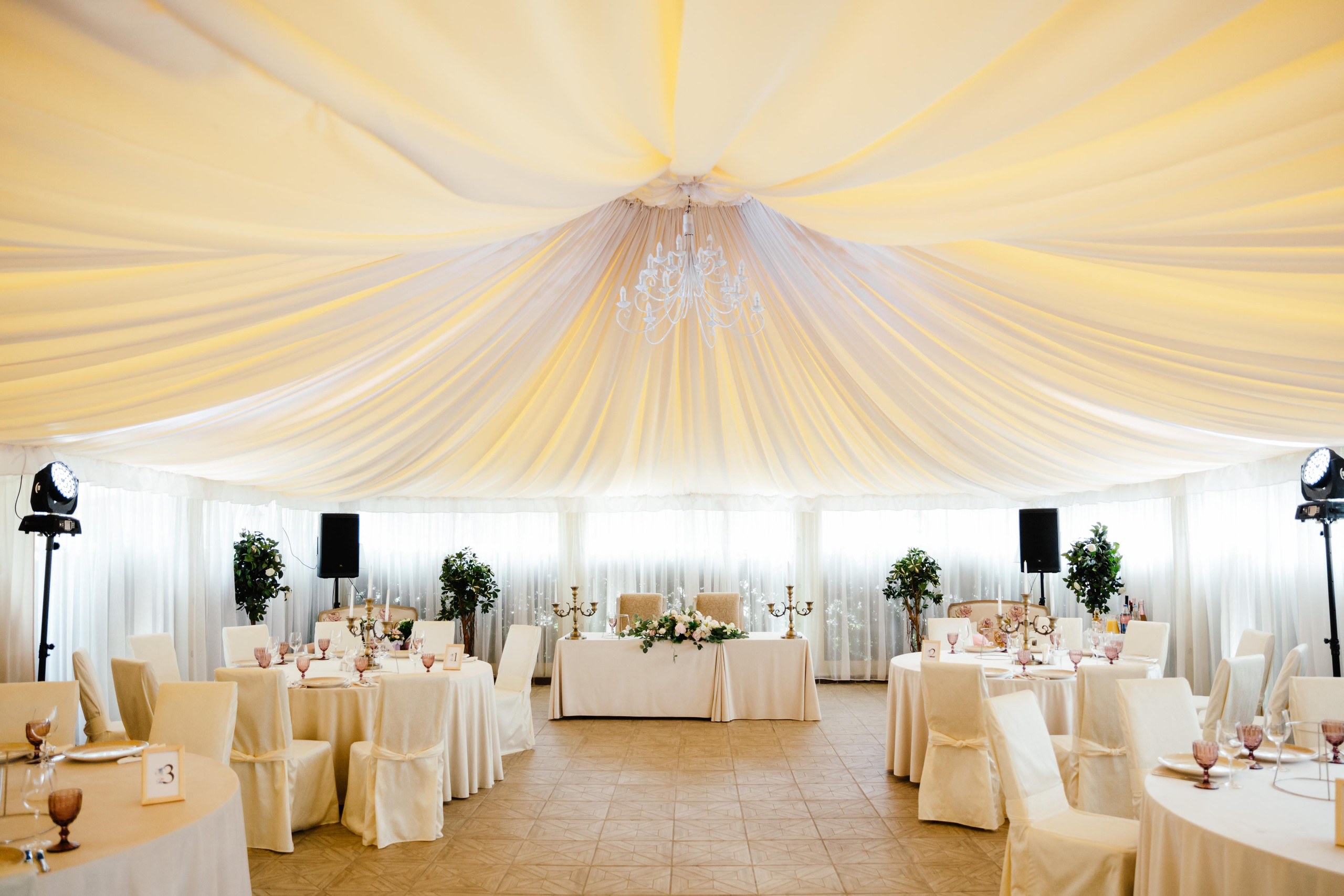 Свадебный фотограф Александр Кожарский