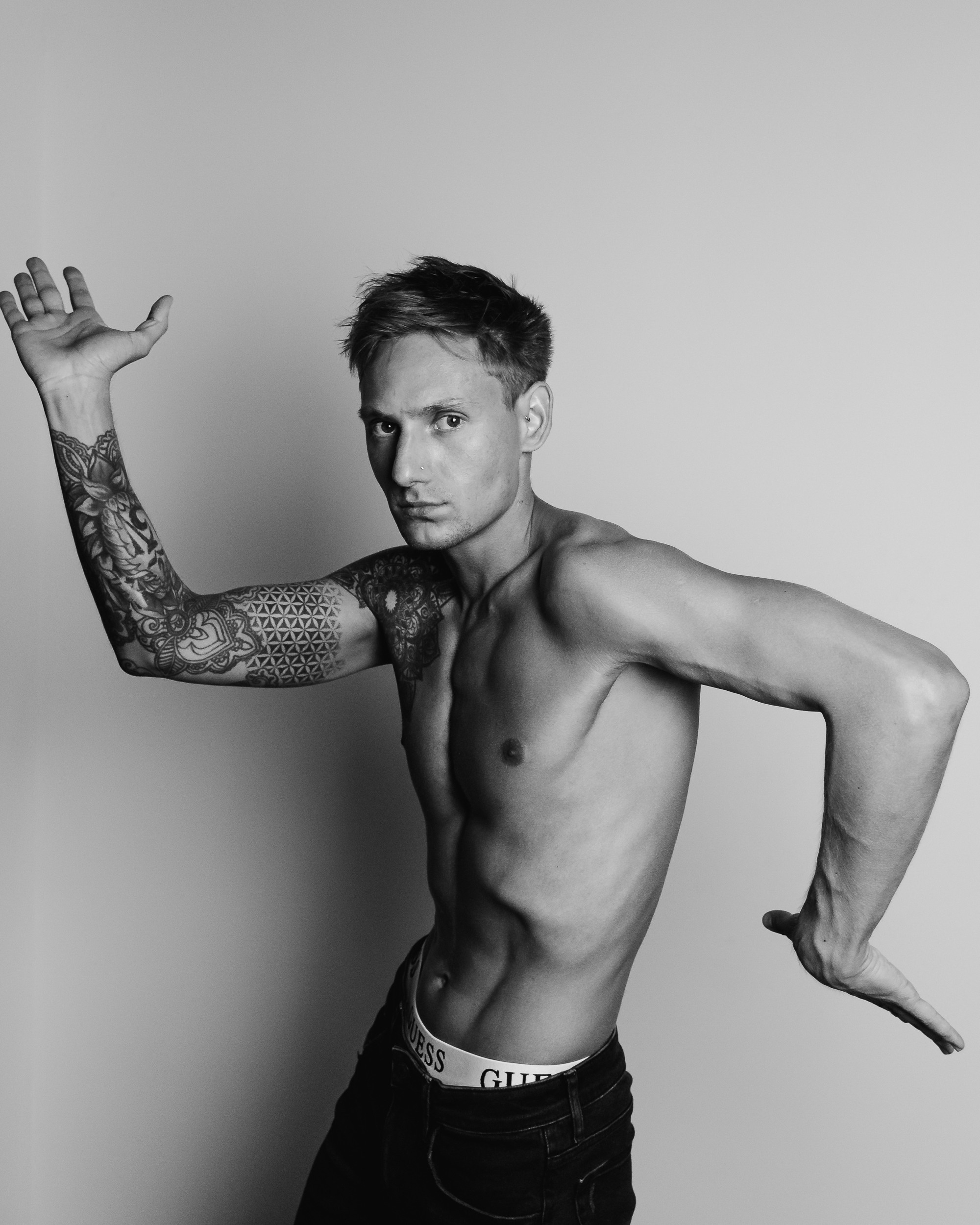 Мужская съёмка в студии. Фотограф vitalina.fox