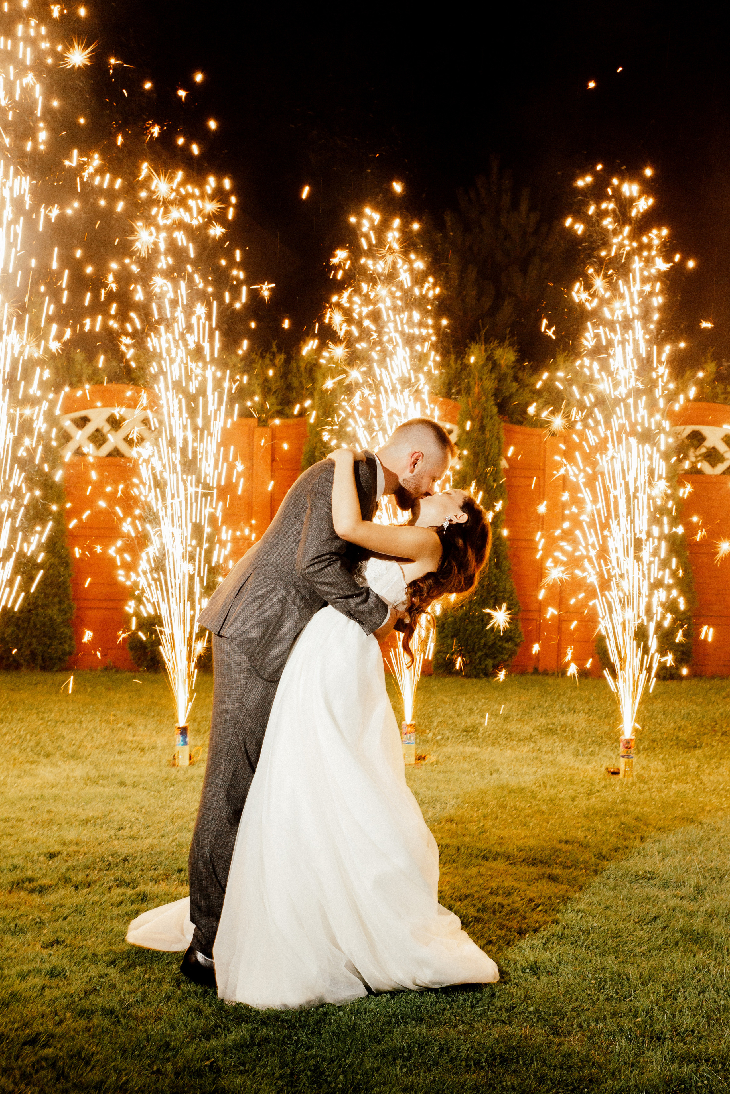 Свадебный фотограф Александр Кожарский