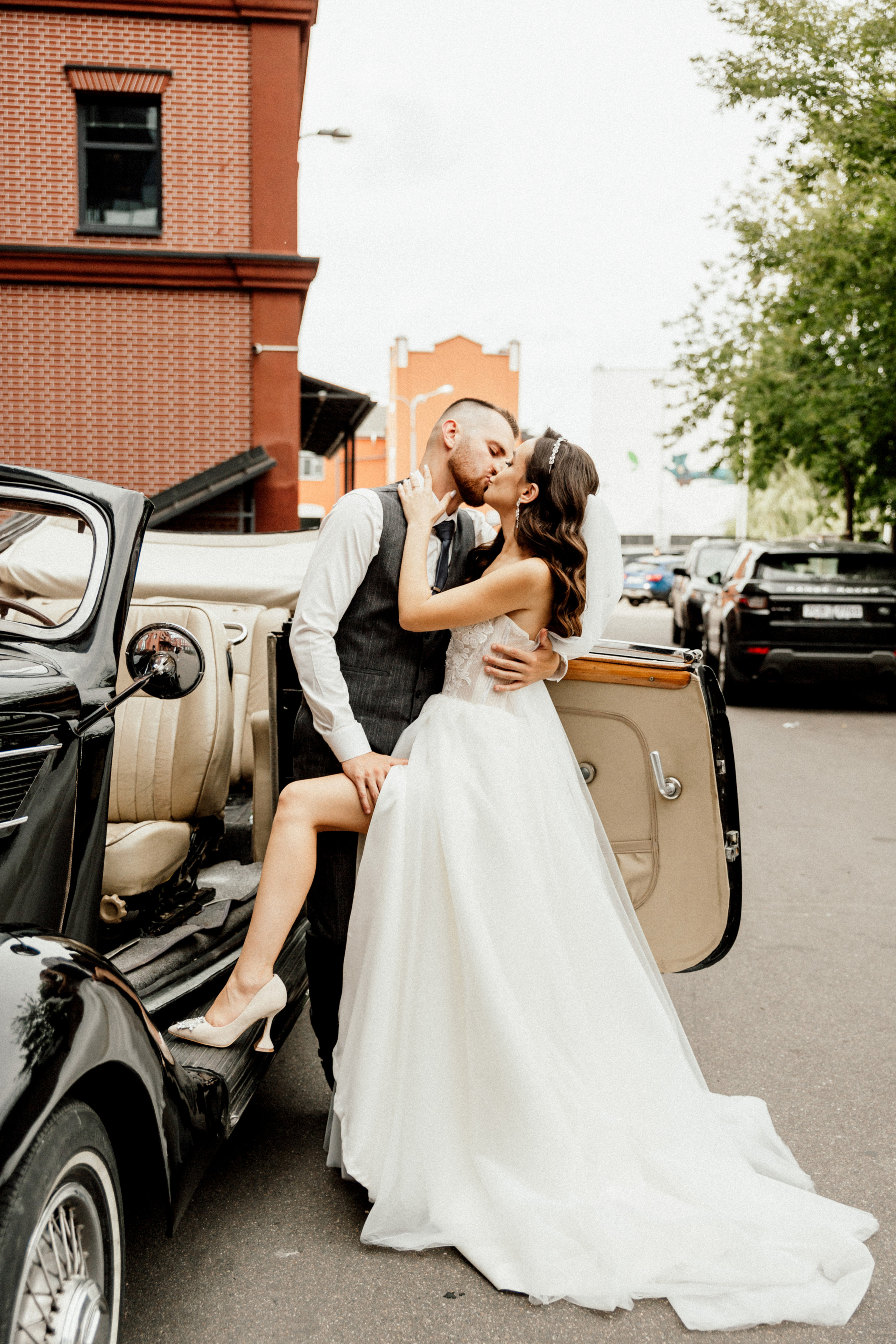 Свадебный фотограф Александр Кожарский