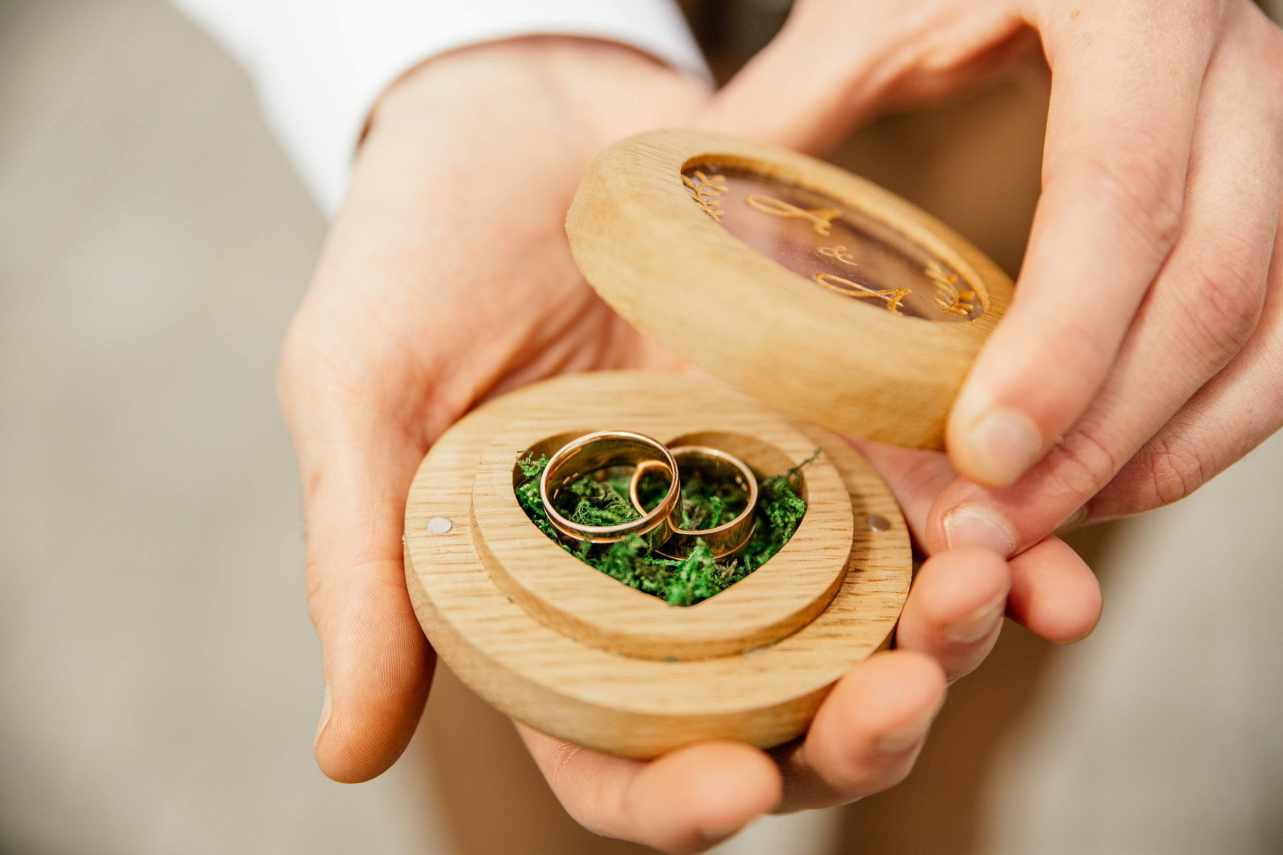 Свадебный фотограф Александр Кожарский