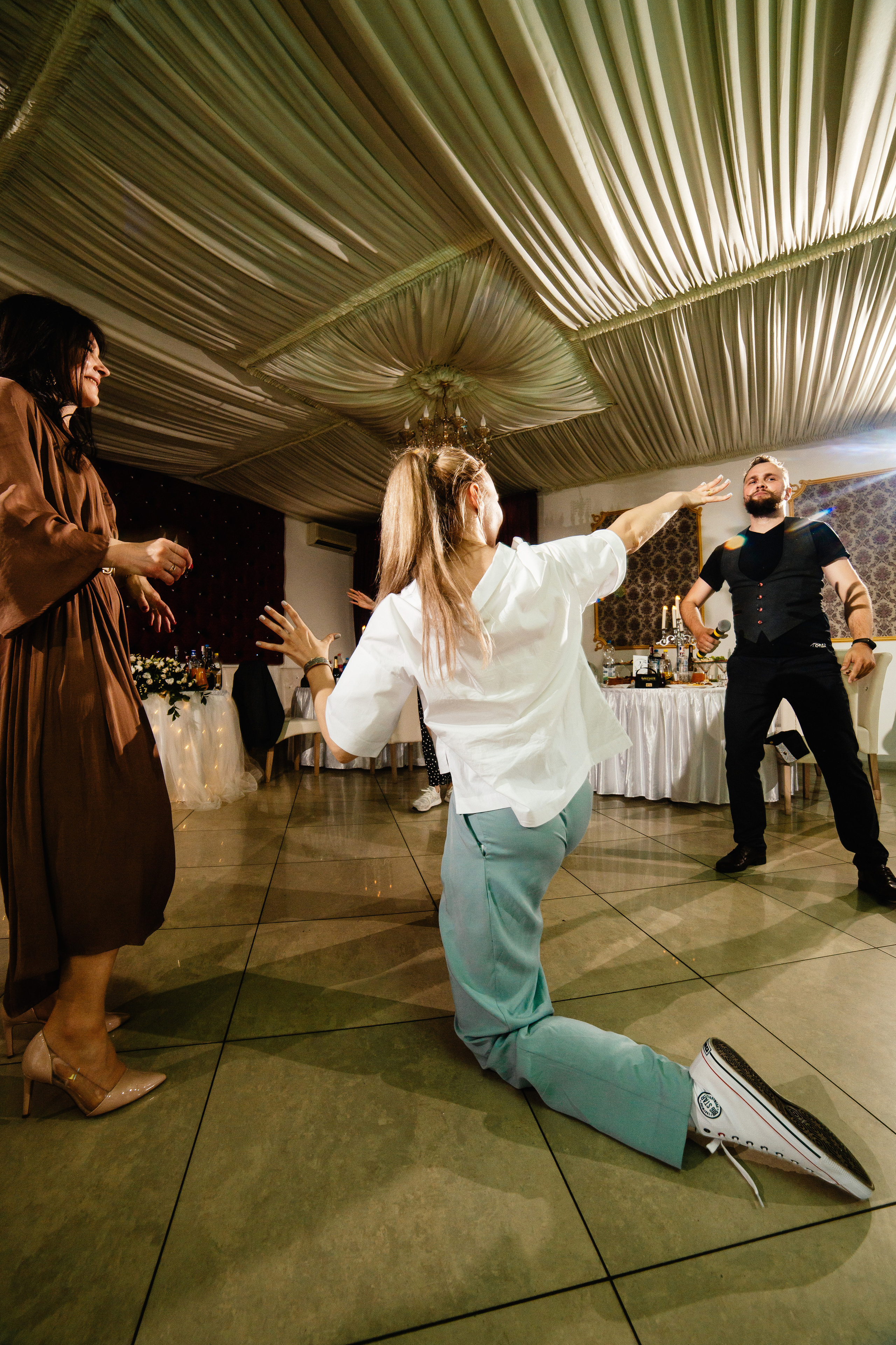 Свадебный фотограф Александр Кожарский