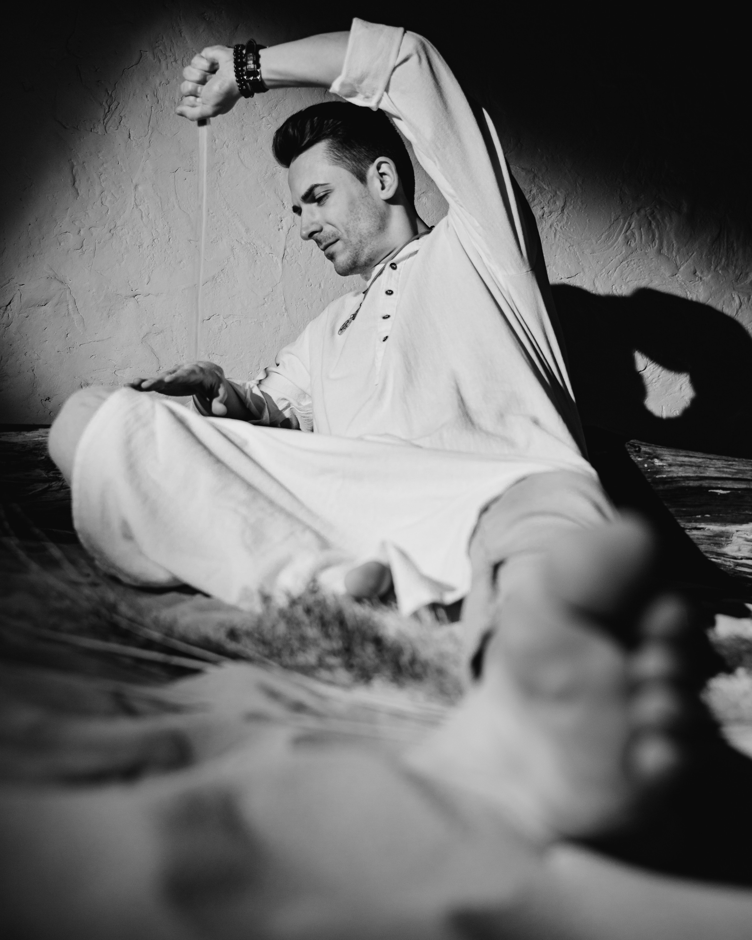 Мужская съёмка в студии. Фотограф vitalina.fox