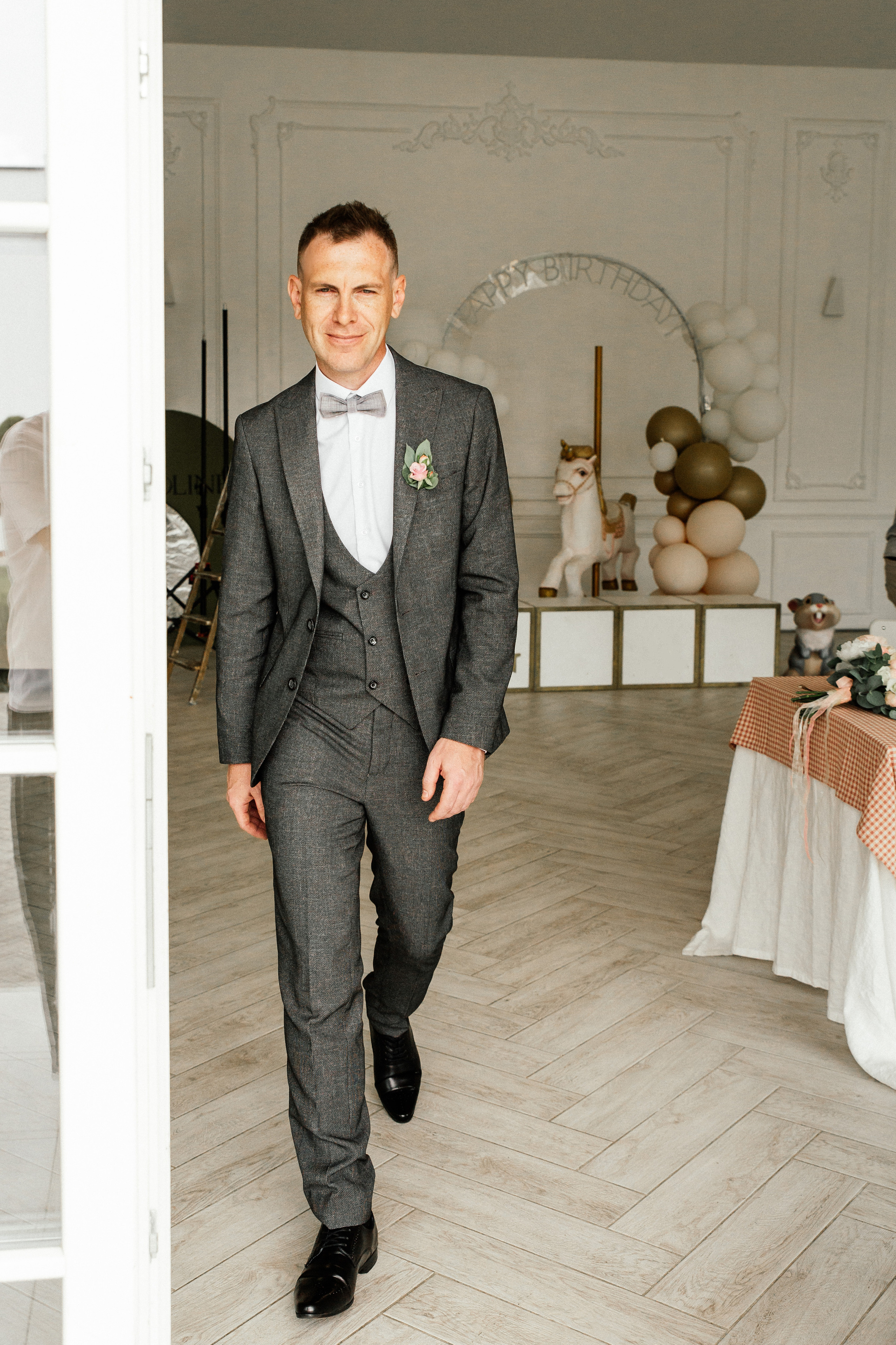 Свадебный фотограф Александр Кожарский