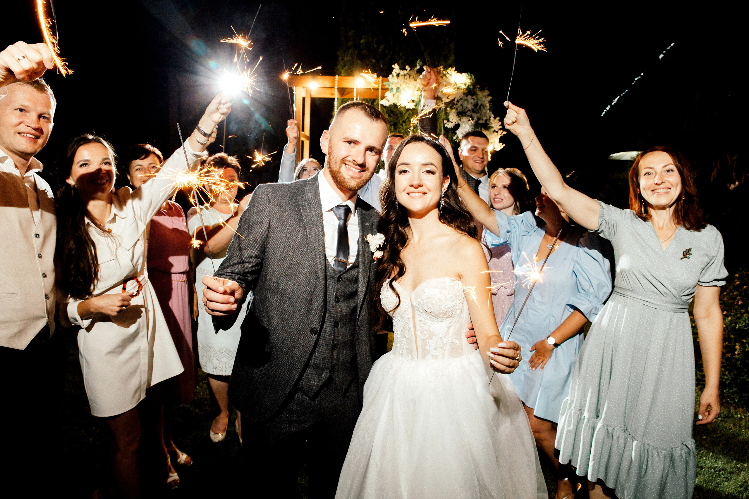 Свадебный фотограф Александр Кожарский