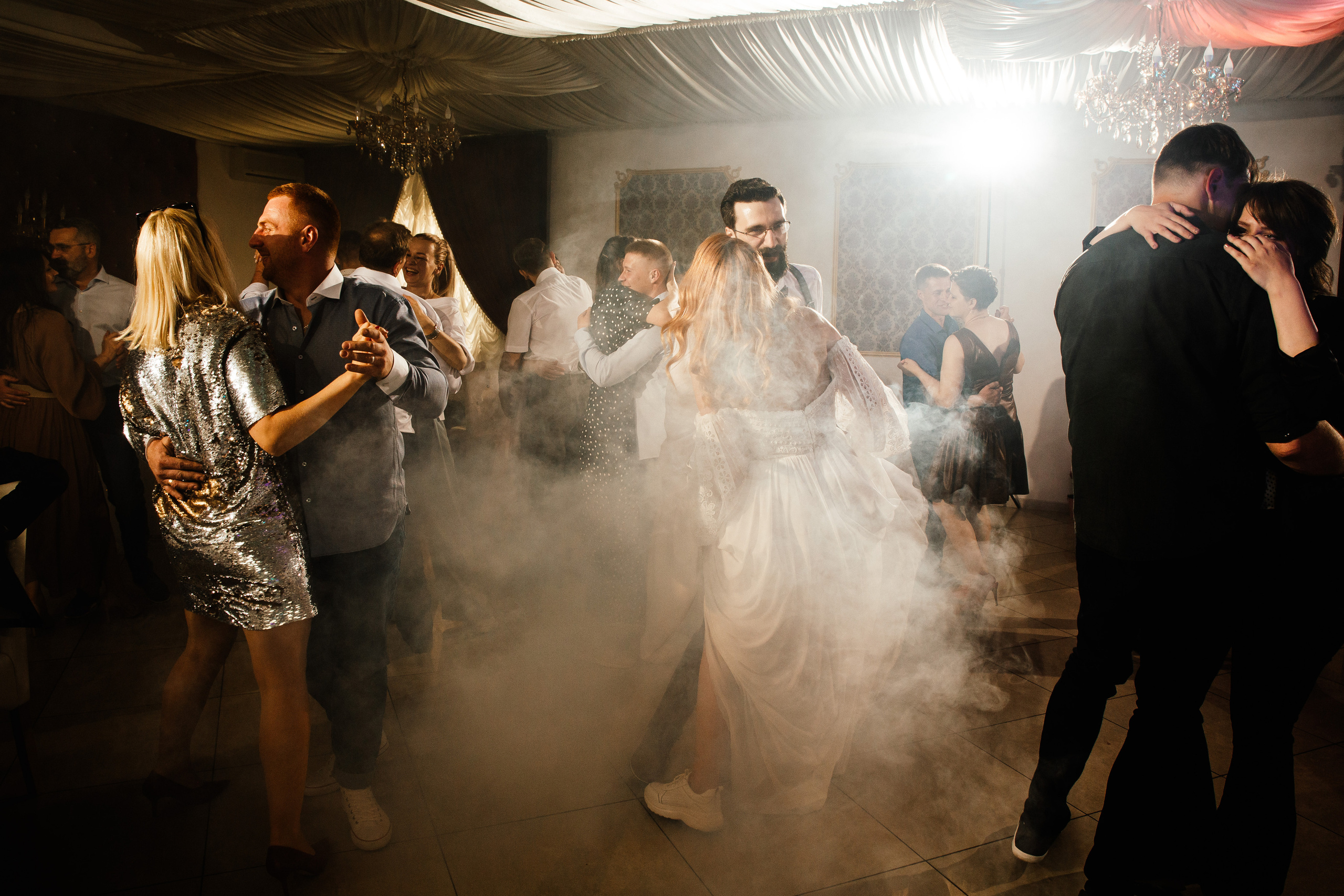 Свадебный фотограф Александр Кожарский