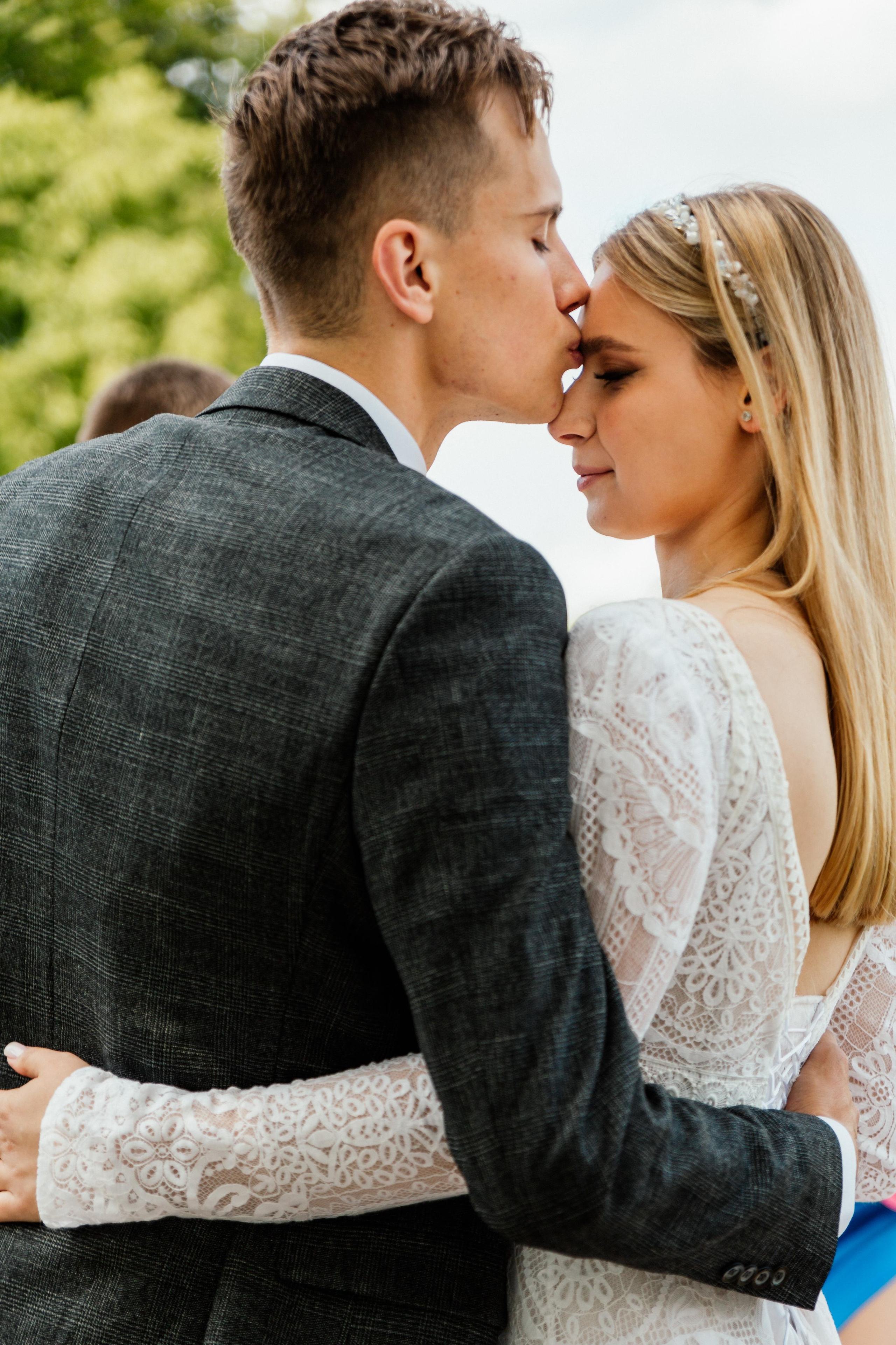 Свадебный фотограф Александр Кожарский