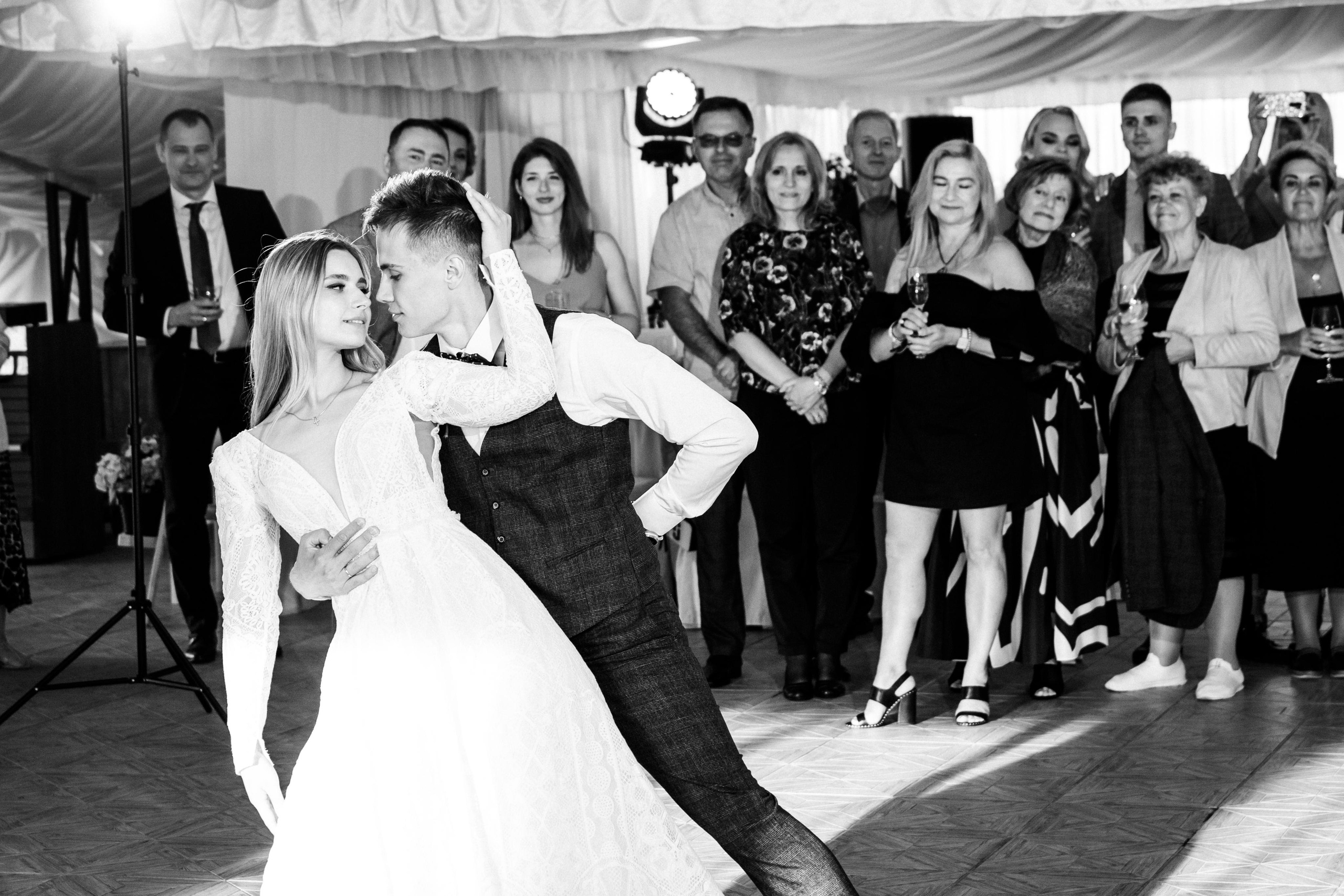 Свадебный фотограф Александр Кожарский