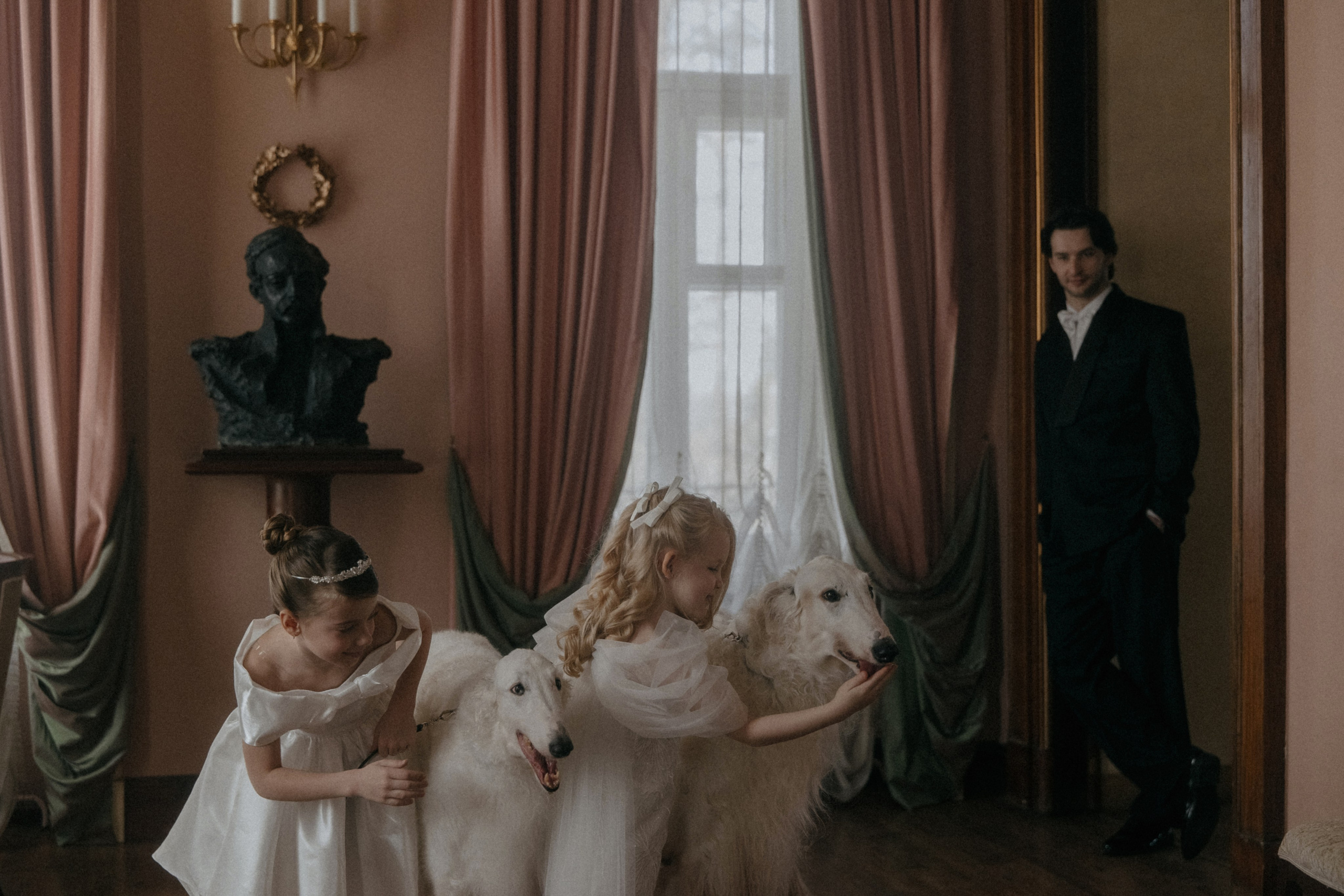 Свадебная фотосъемка в Середниково. Свадебный фотограф Москва