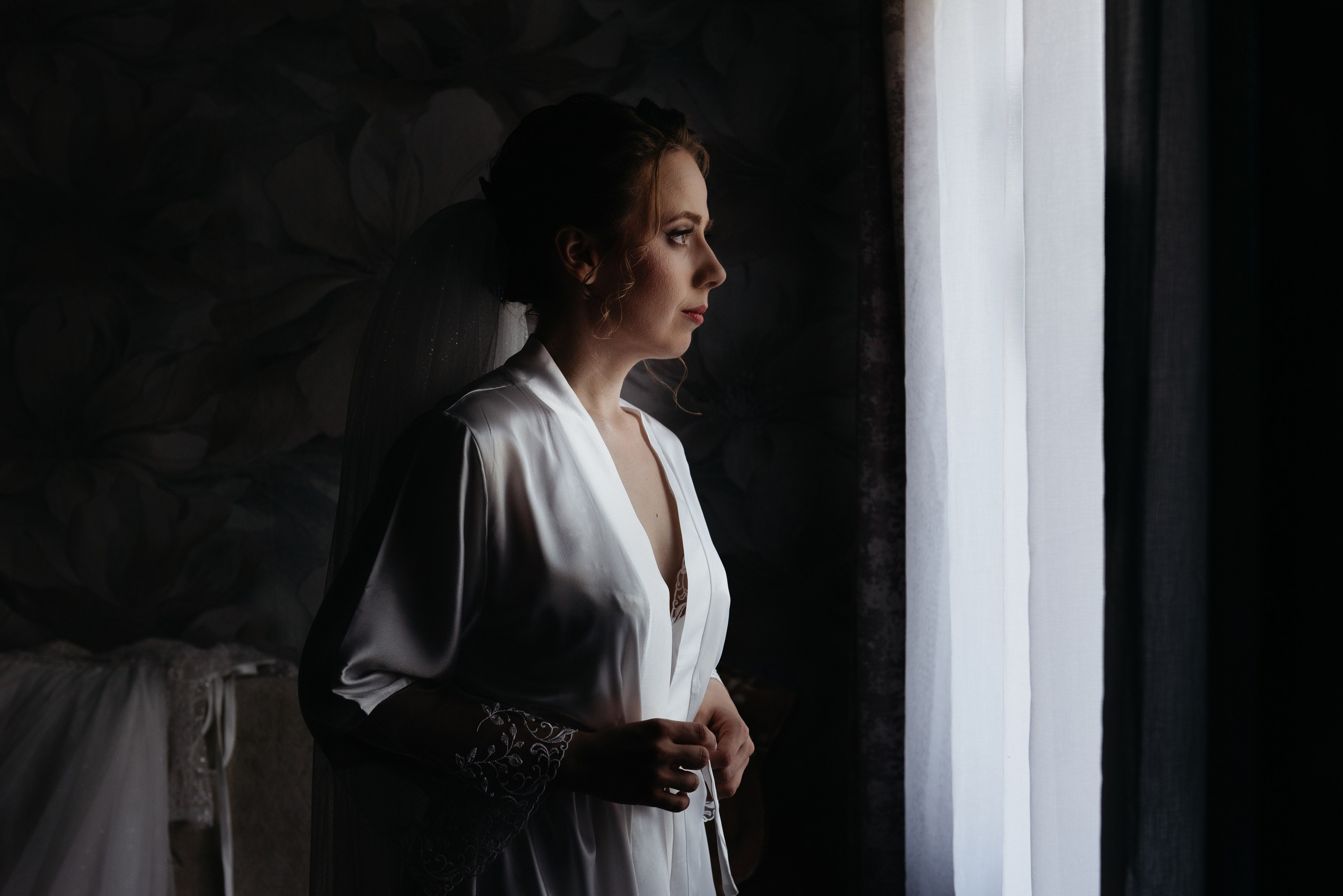 сборы в гостинице ню, пеньюар, халат невесты