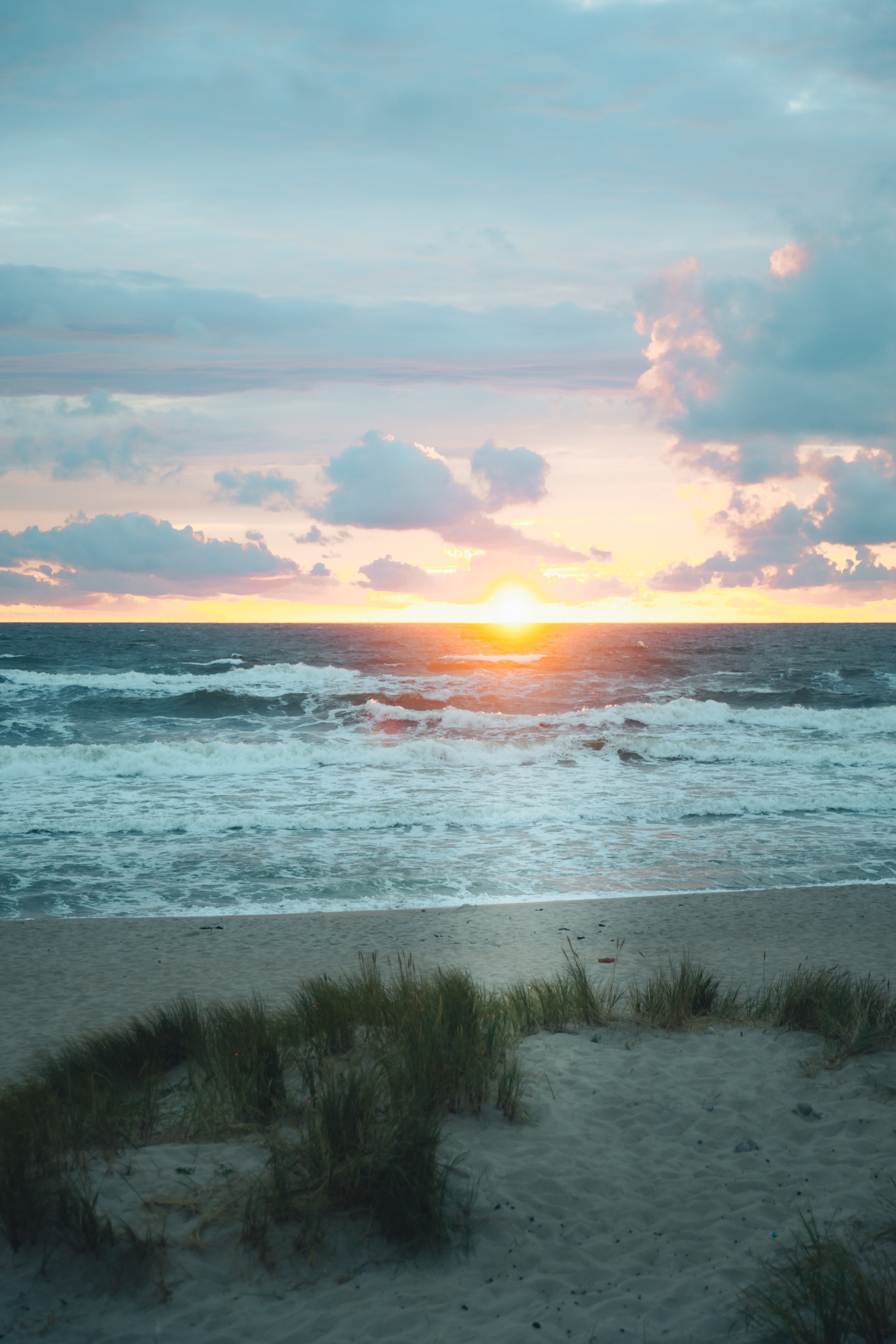 Арсений и Анастасия / Янтарный. Фотограф Калининград Илья Миллер
