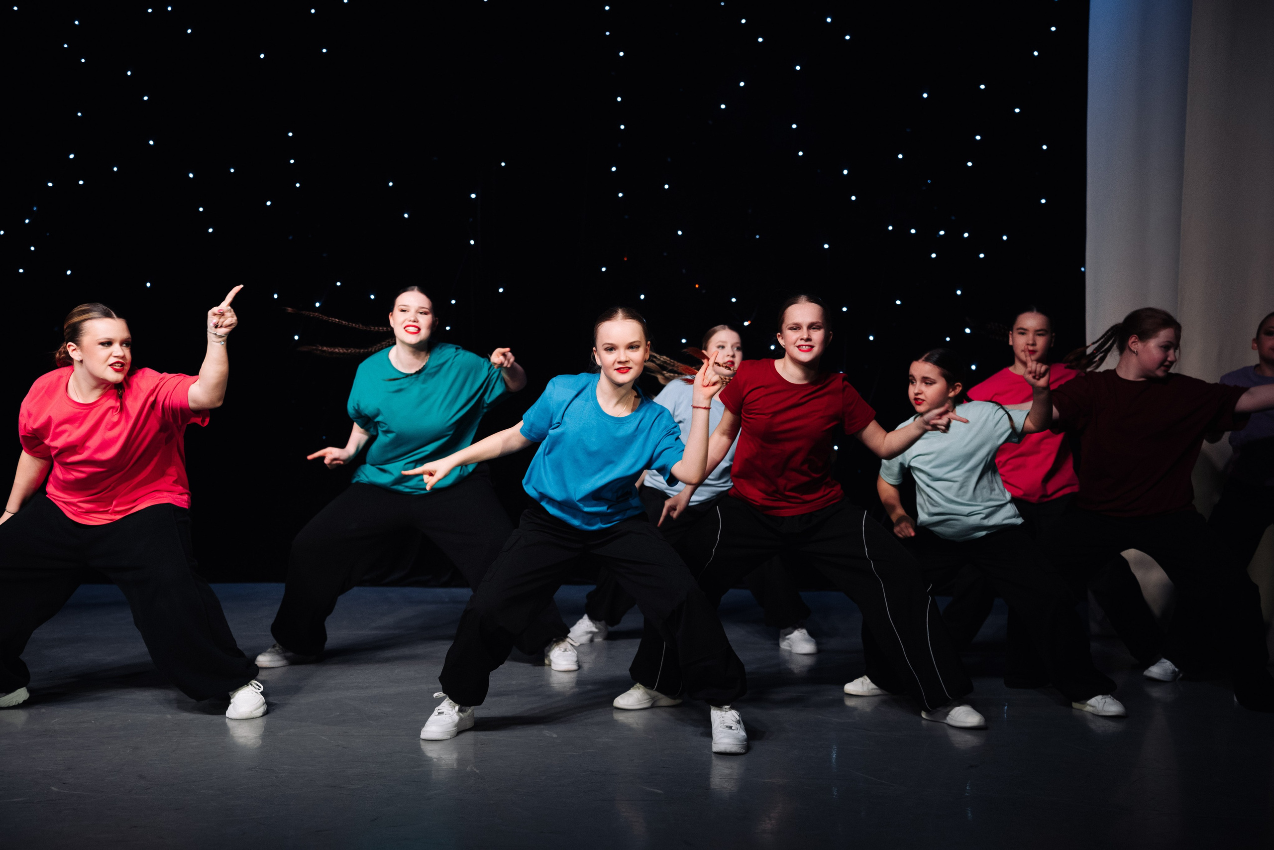 Благотворительный концерт в помощь Артему Сардаряну. Фотограф Артем Севостьянов. Профессиональная фотосъемка в Ногинске, Москве, Московской области и за границей