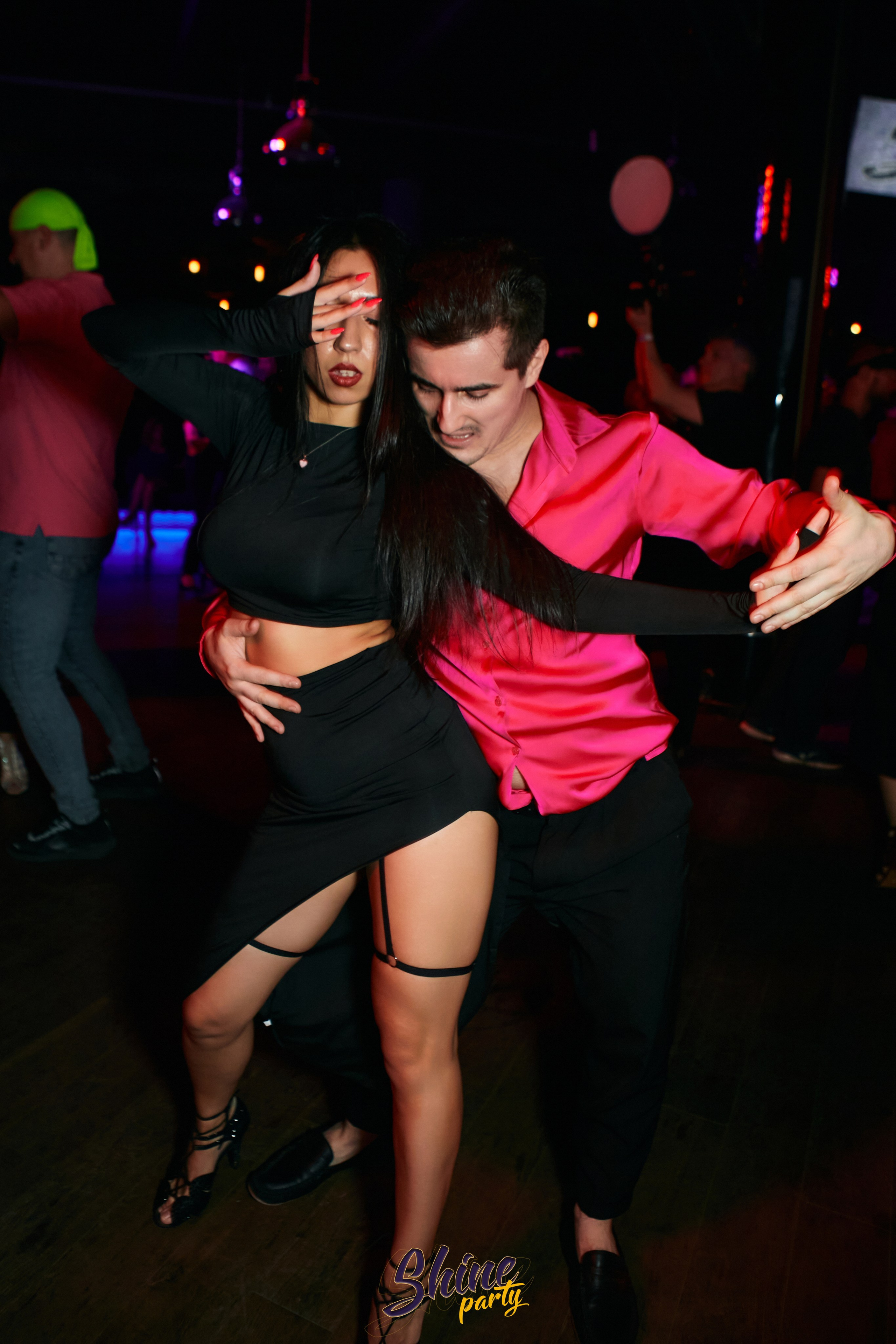 Shine party bachata. Свадебный фотограф