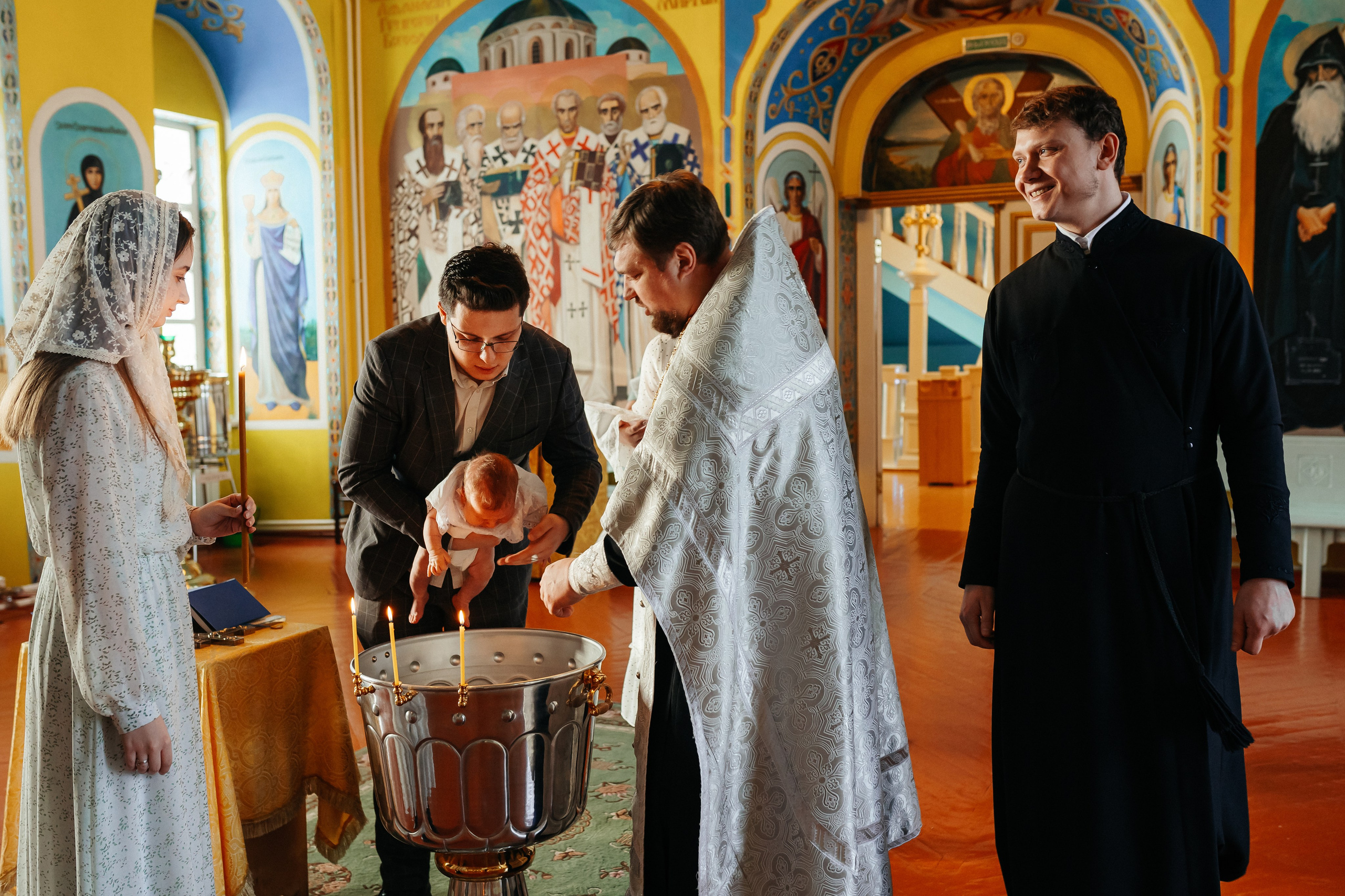 Фотосъемка крещения. Фотограф Ким Наталья в Красноярске