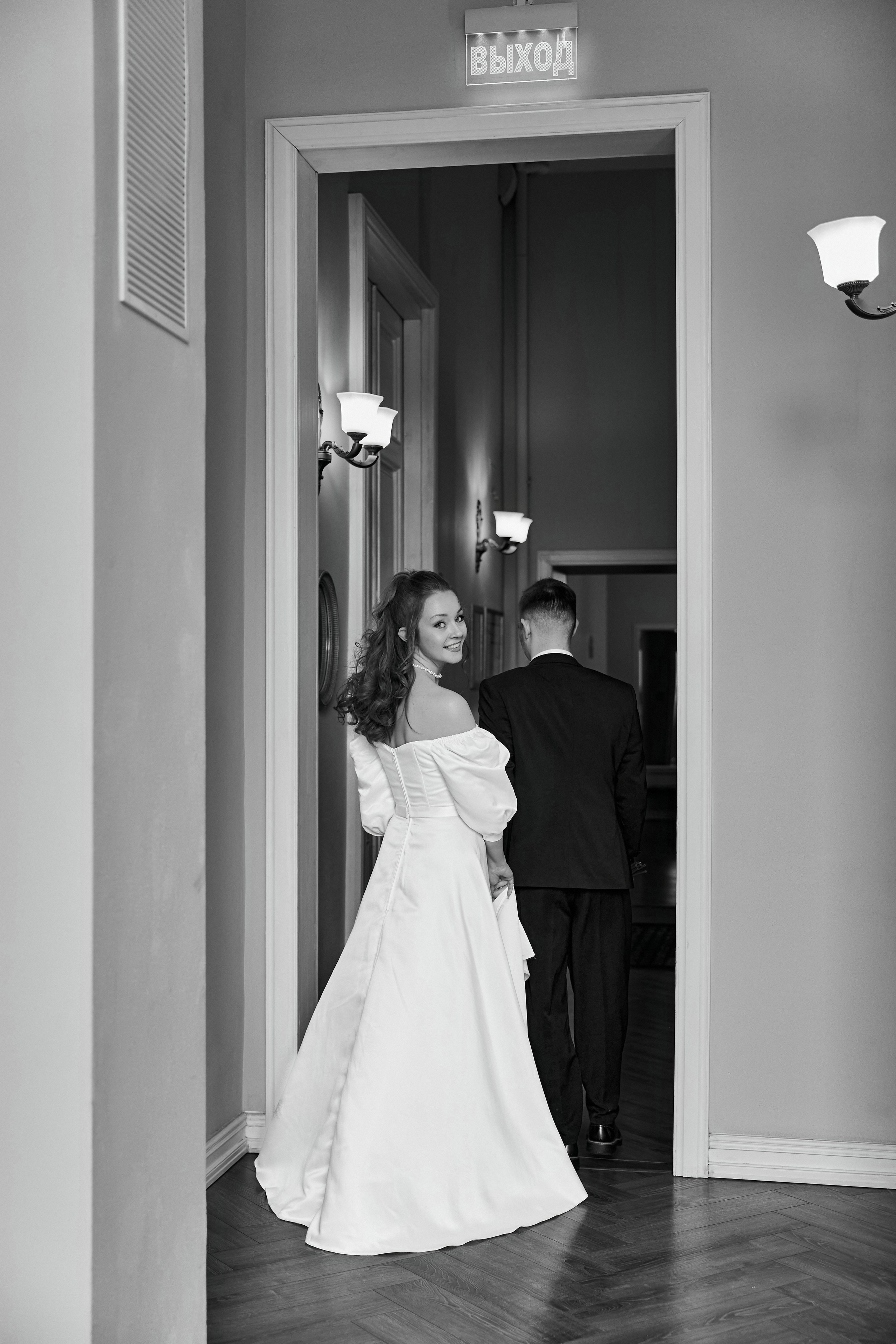 Свадебная фотосессия в гостинице и в студии