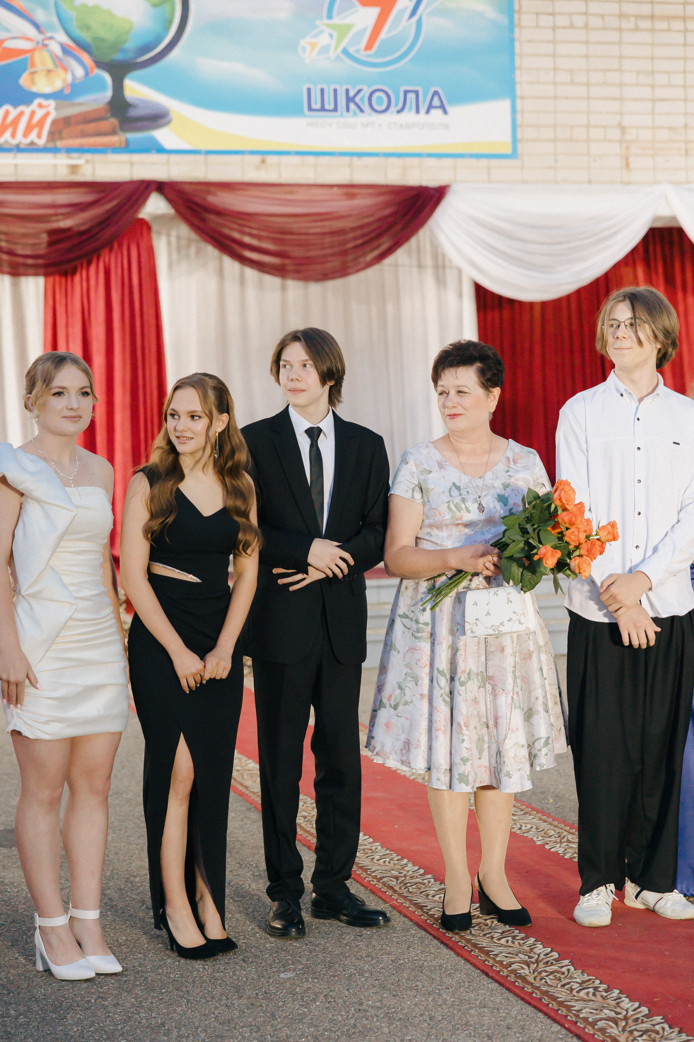 Вручение аттестатов. Свадебный фотограф Роман Еремеев