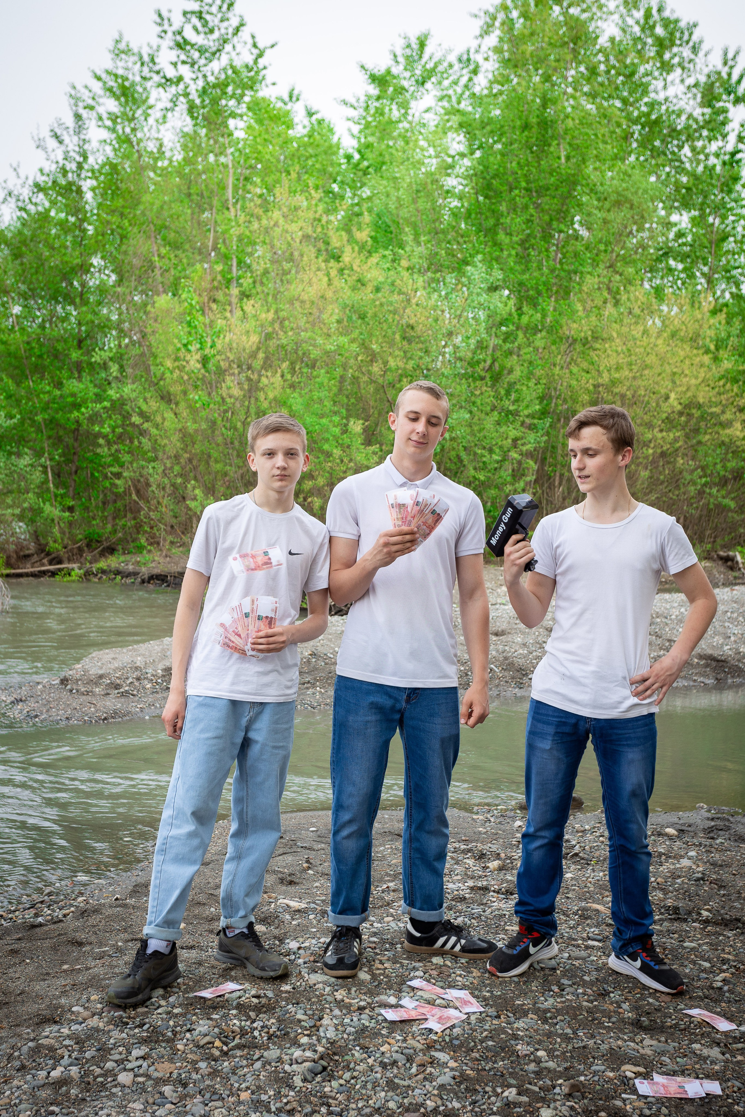 Уличная фотосессия на выпускной альбом. Выпускные альбомы Майкоп, Краснодар Елена Золотарева