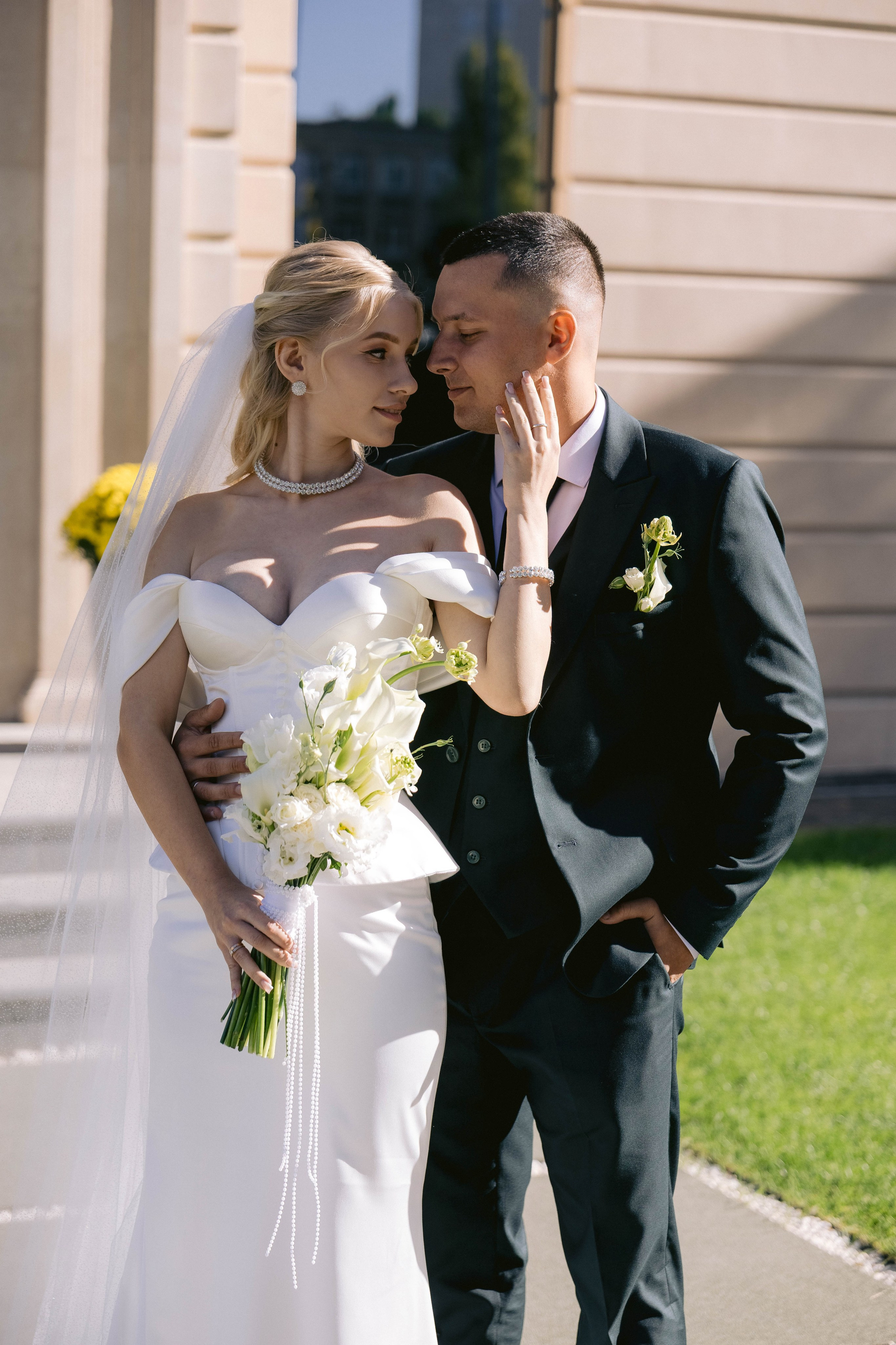 Ангелина, Ефим (прогулка после ЗАГСа). Фотограф в Волгограде Кристина Прохоренко