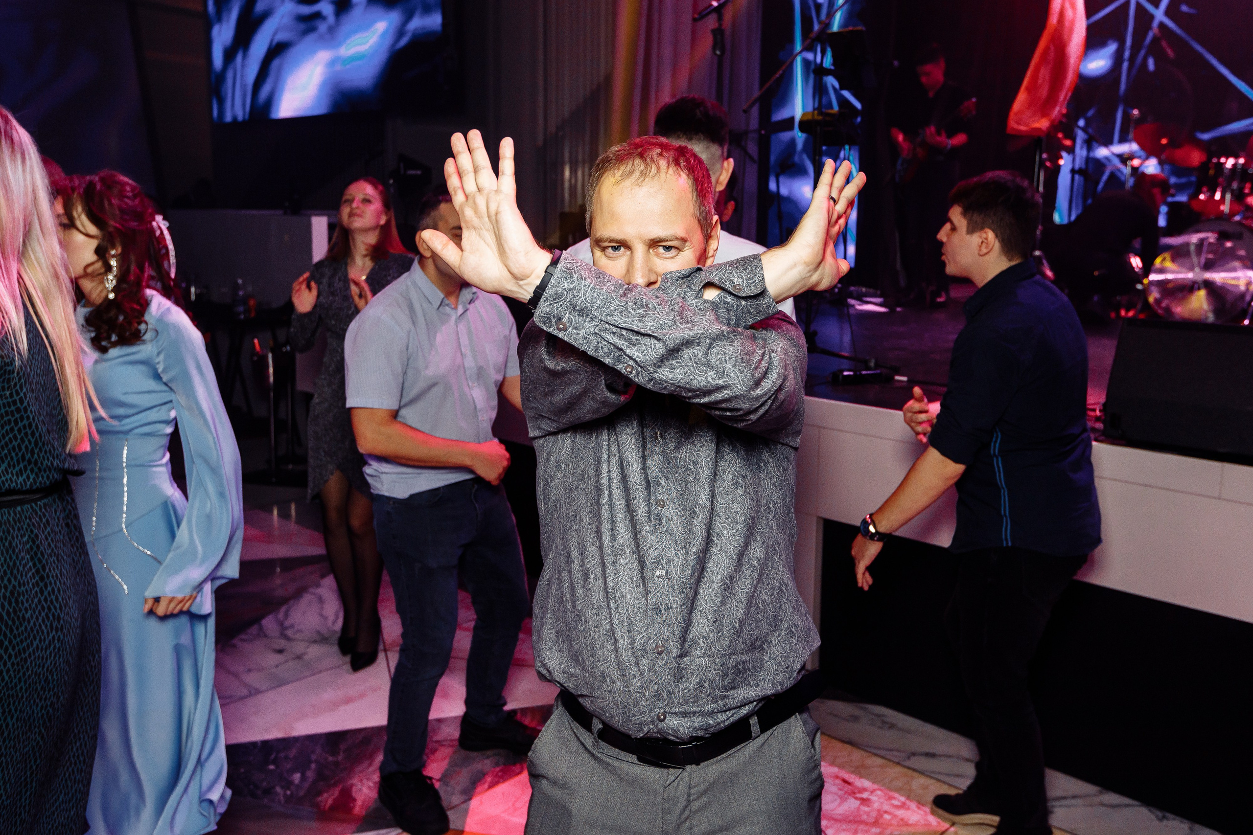 Корпоратив ПолСтраны. Свадебный и портретный фотограф в Королёве Сергей Чихарев