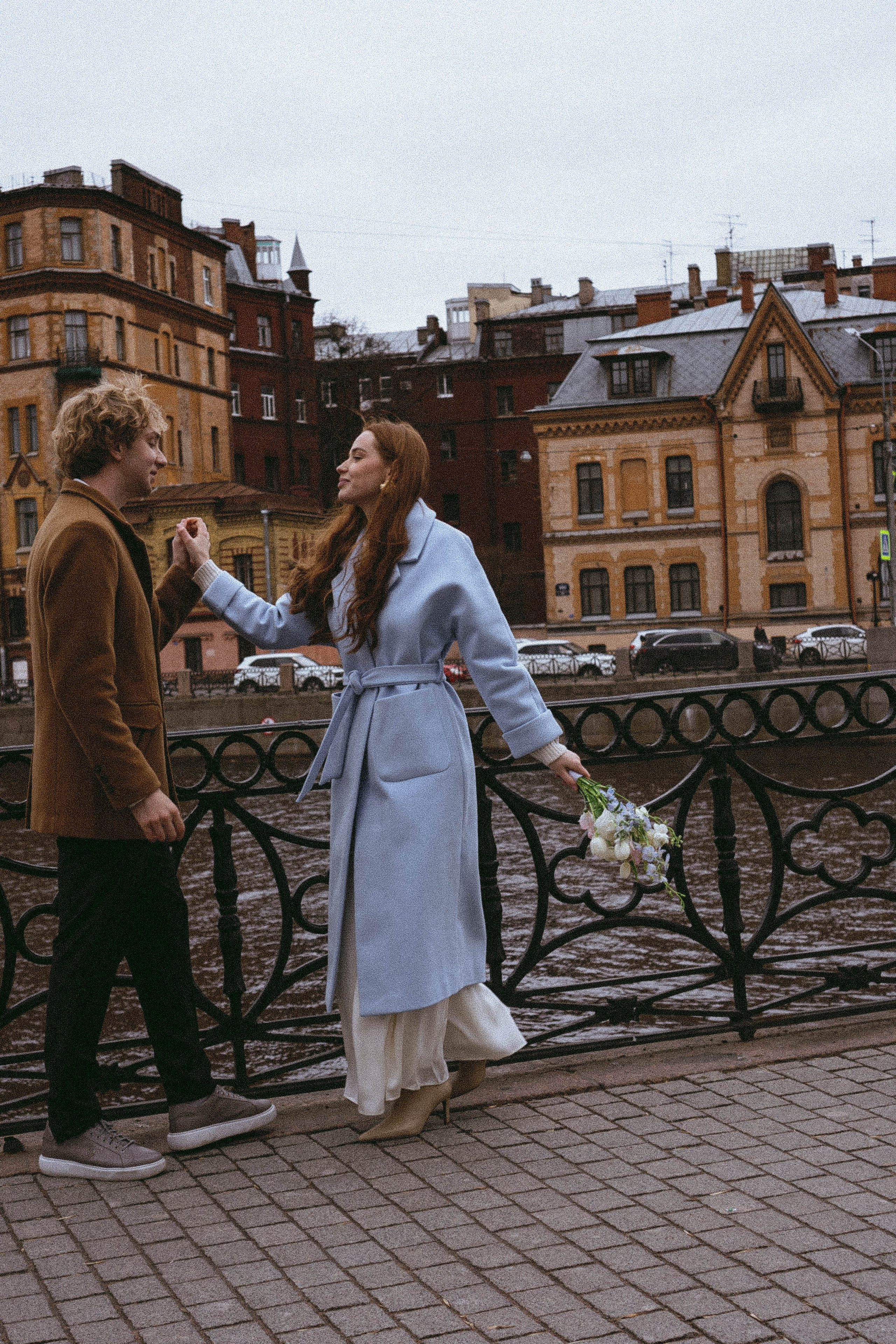 СВАДЕБНАЯ СЬЕМКА В ОТЕЛЕ. СБОРЫ ЖЕНИХА И НЕВЕСТЫ И ТАКЖЕ ТОР И ПОДГОТОВКА К ПРОГУЛКЕ И ПРОГУЛКА ПО ПЕТРОГРАДКЕ. Профессиональный фотограф, Санкт-Петербург — Виктория Богомолова