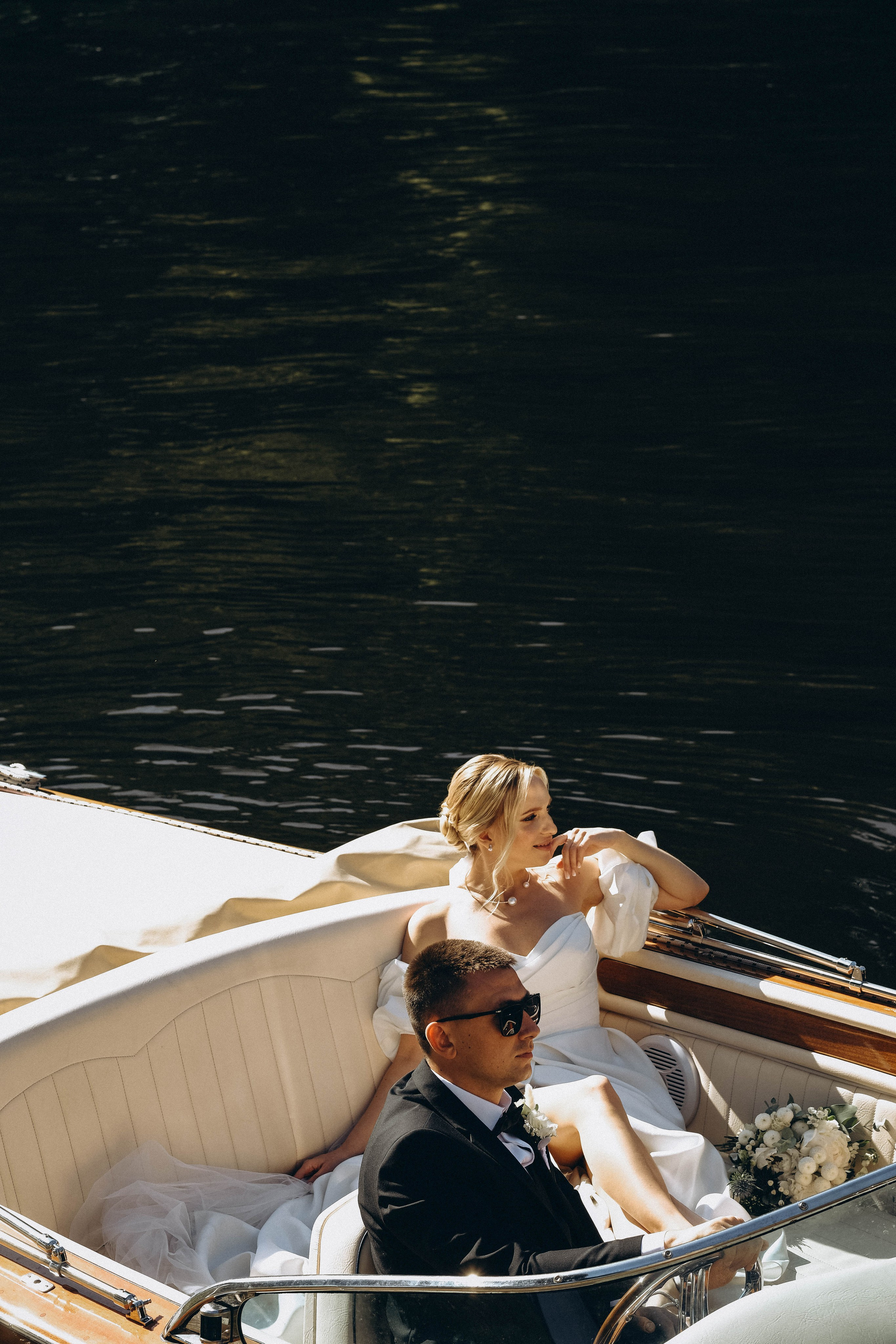 СВАДЕБГНАЯ ПРОГУЛКА ПО КАНАЛ САНКТ-ПЕТЕРБУРГА НА КАТЕРЕ. Профессиональный фотограф, Санкт-Петербург — Виктория Богомолова