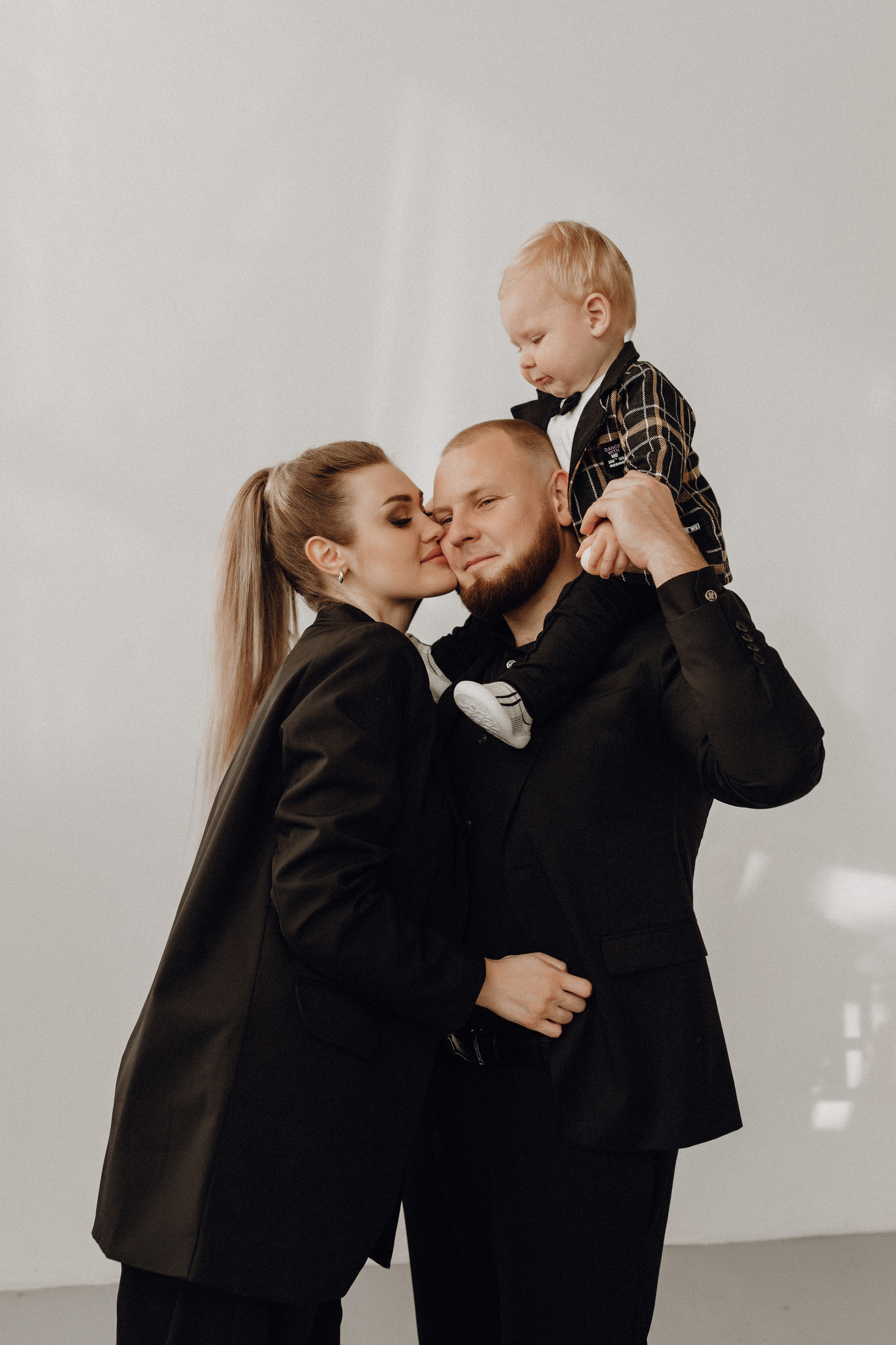 Годик. Семейный и свадебный фотограф в Краснодарском крае и РА Юлия Голуб