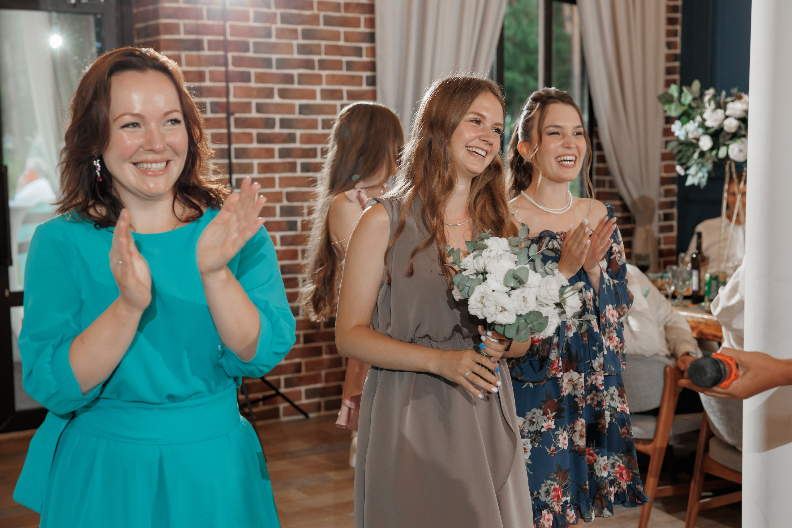 Полина и Дмитрий, загородный клуб «Барин», ЗАГС в г. Пушкино. Свадебный и репортажный фотограф (Москва, Королев и другие)