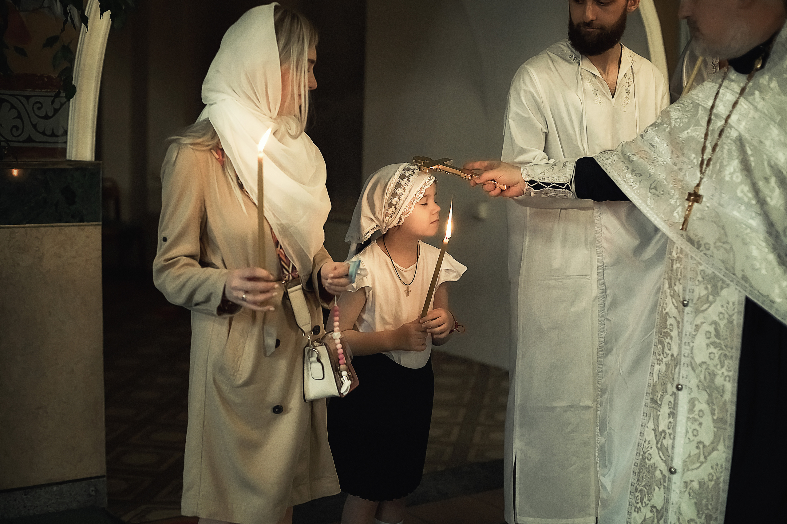 КРЕЩЕНИЕ ПАПЫ И ДОЧКИ. ФОТОГРАФ