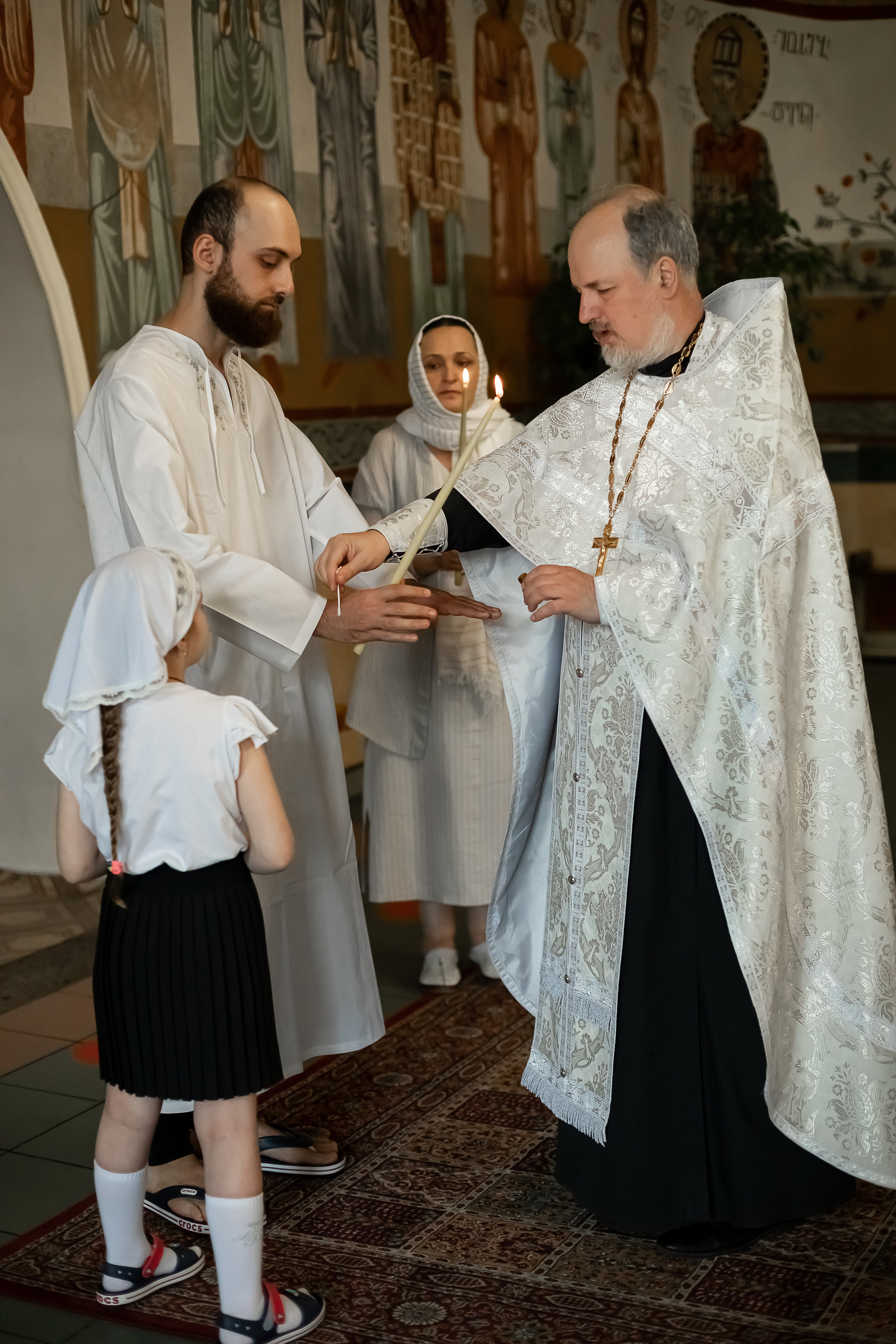 КРЕЩЕНИЕ ПАПЫ И ДОЧКИ. ФОТОГРАФ